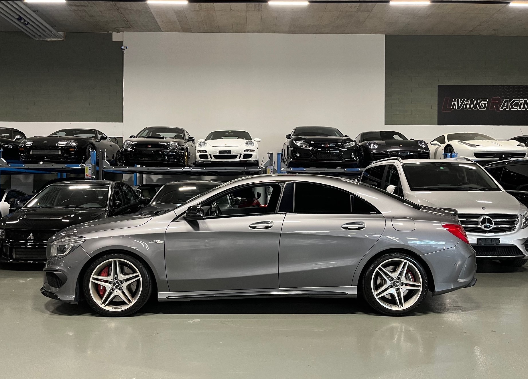 MERCEDES-BENZ CLA 45 AMG 4Matic Speedshift