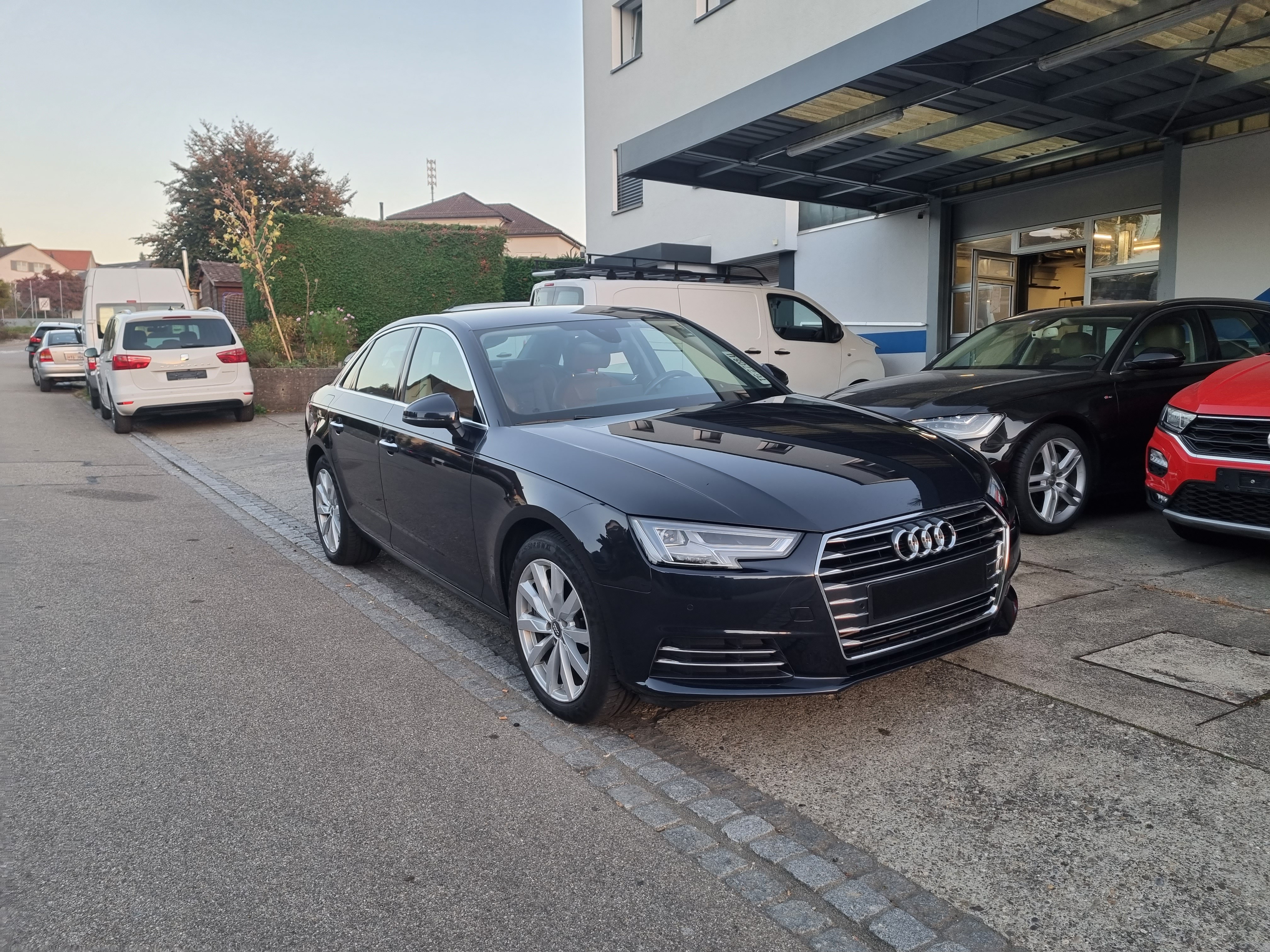 AUDI A4 2.0 TFSI Design quattro S-tronic