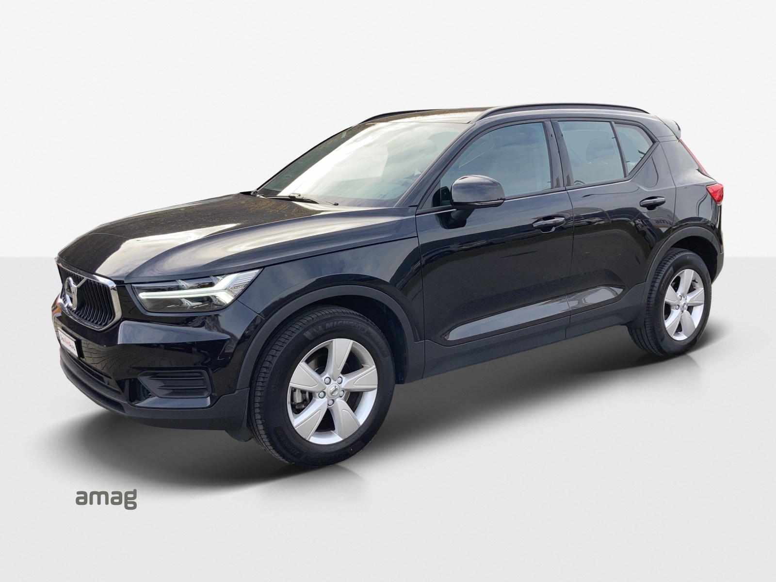 VOLVO XC40 T3 Momentum Light Geartronic