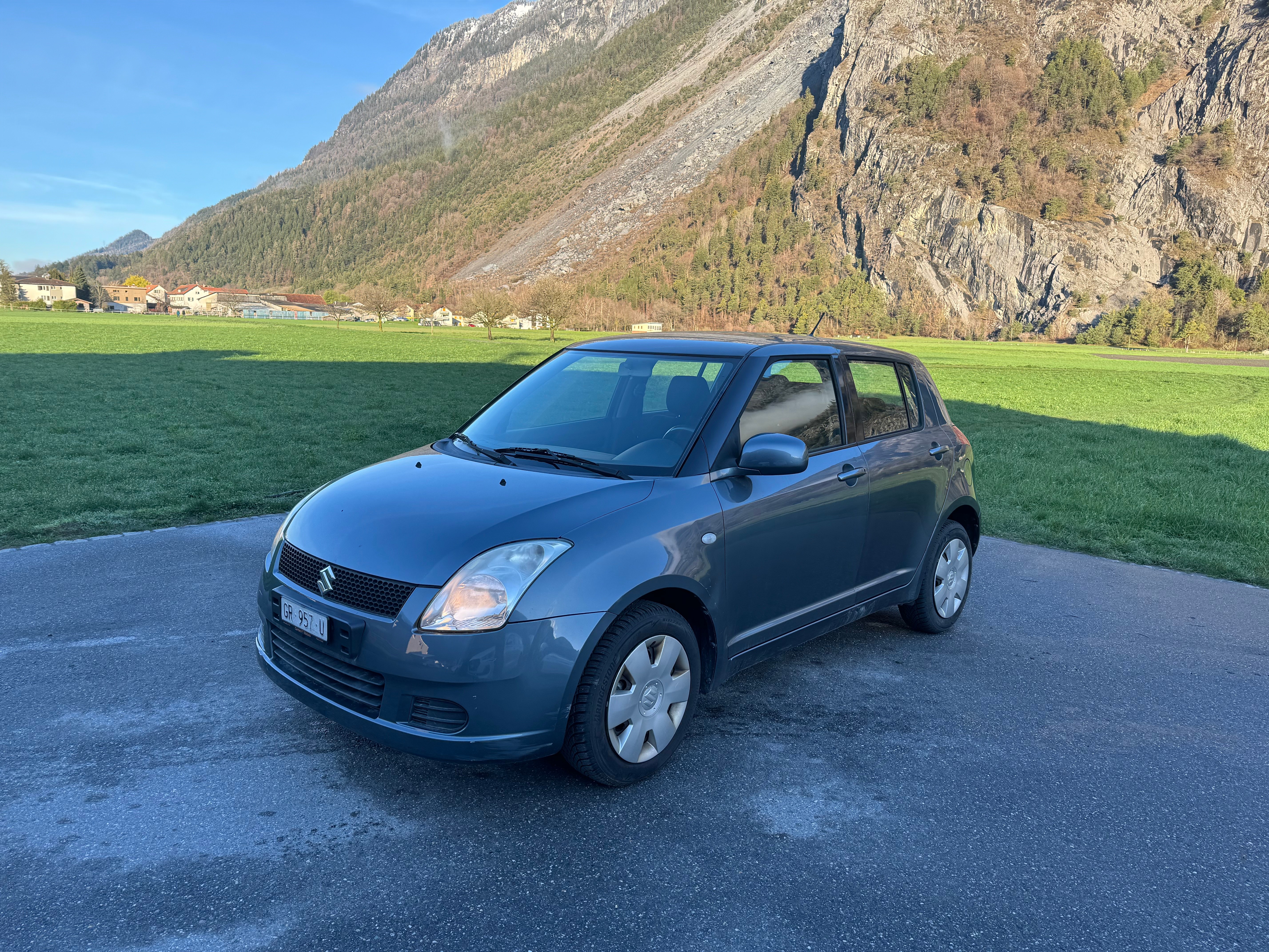 SUZUKI Swift 1.3i 16V GL 4x4