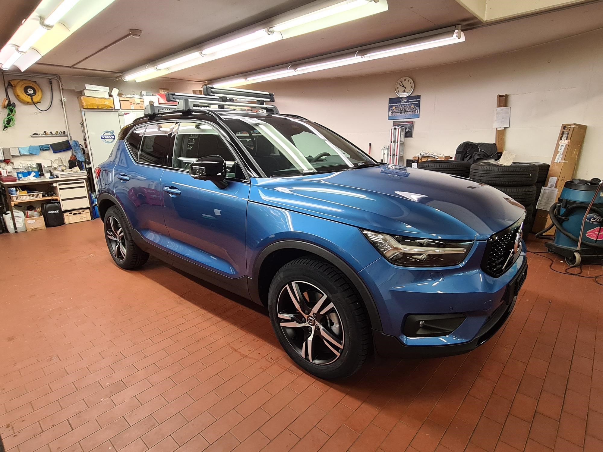 VOLVO XC40 B4 Benzin Mild Hybrid AWD R-Design Geartronic