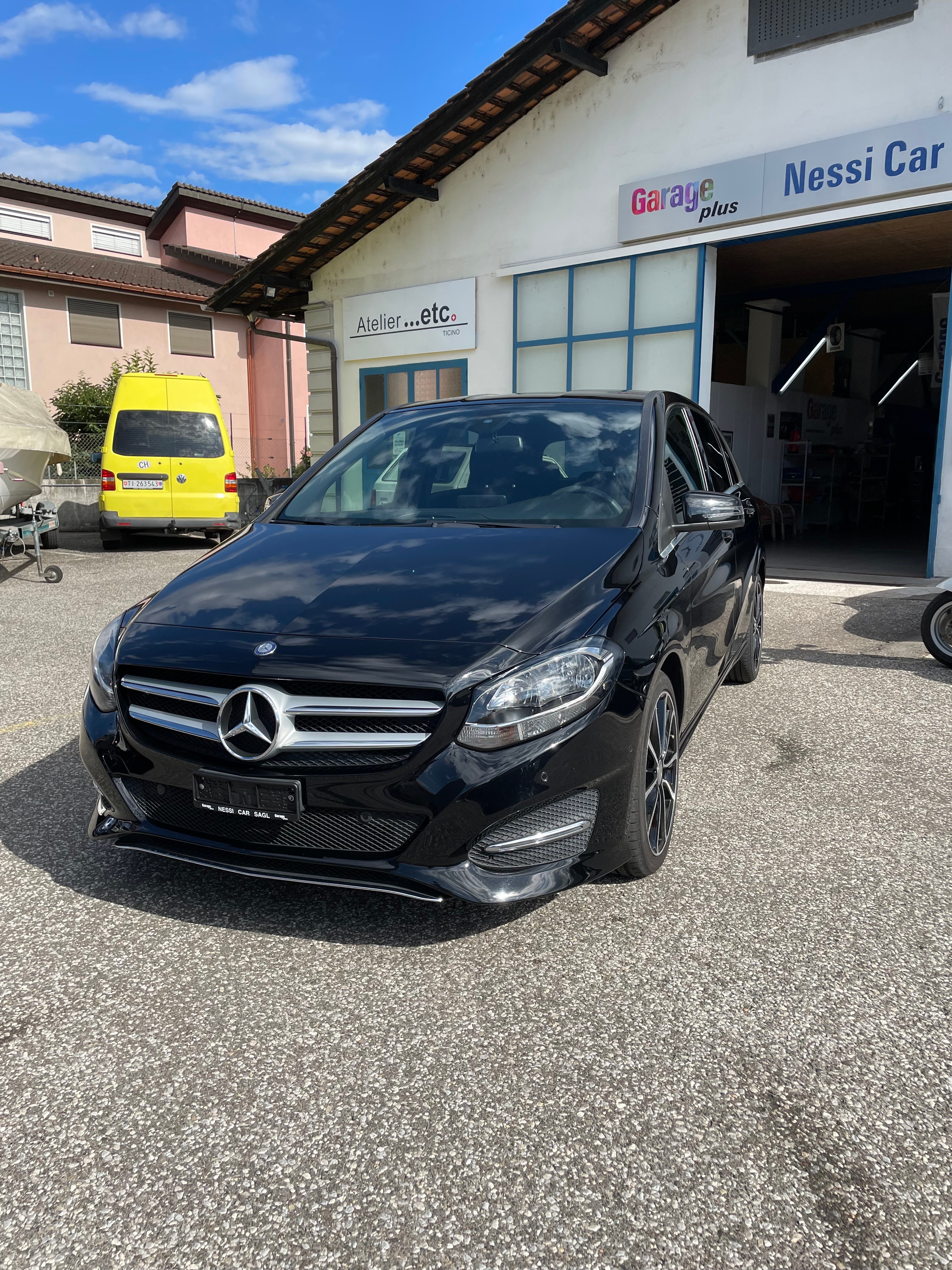 MERCEDES-BENZ B 180 CDI Style 7G-DCT