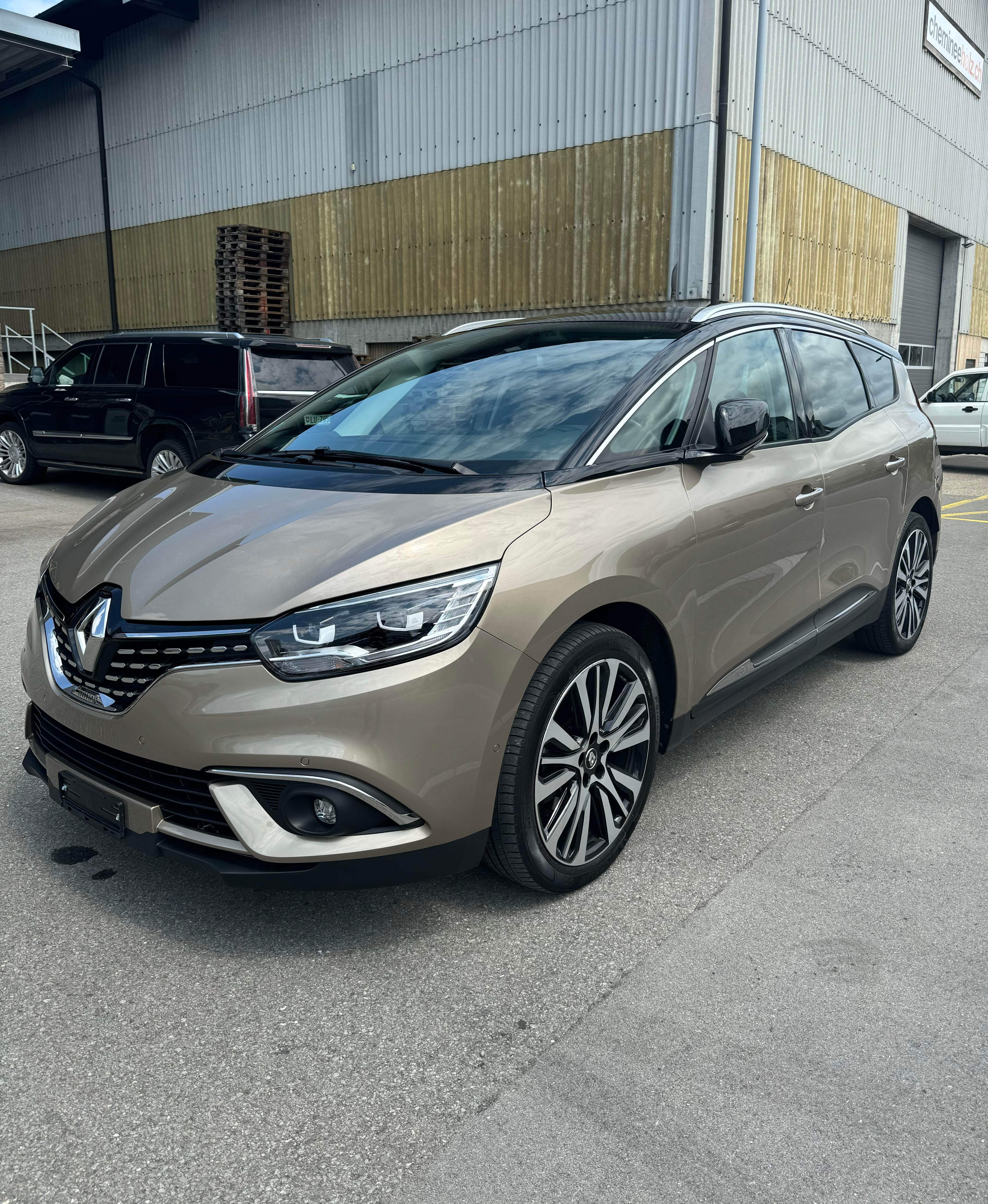 RENAULT Grand Scénic 1.3 16V Turbo Initiale Paris EDC