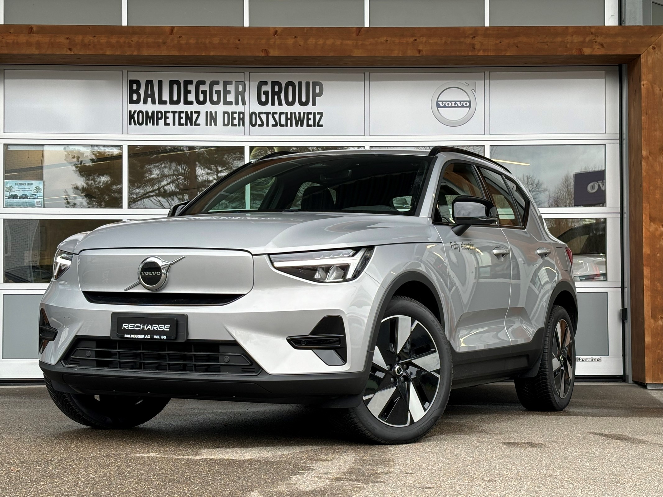 VOLVO XC40 E60 69kWh Core RWD