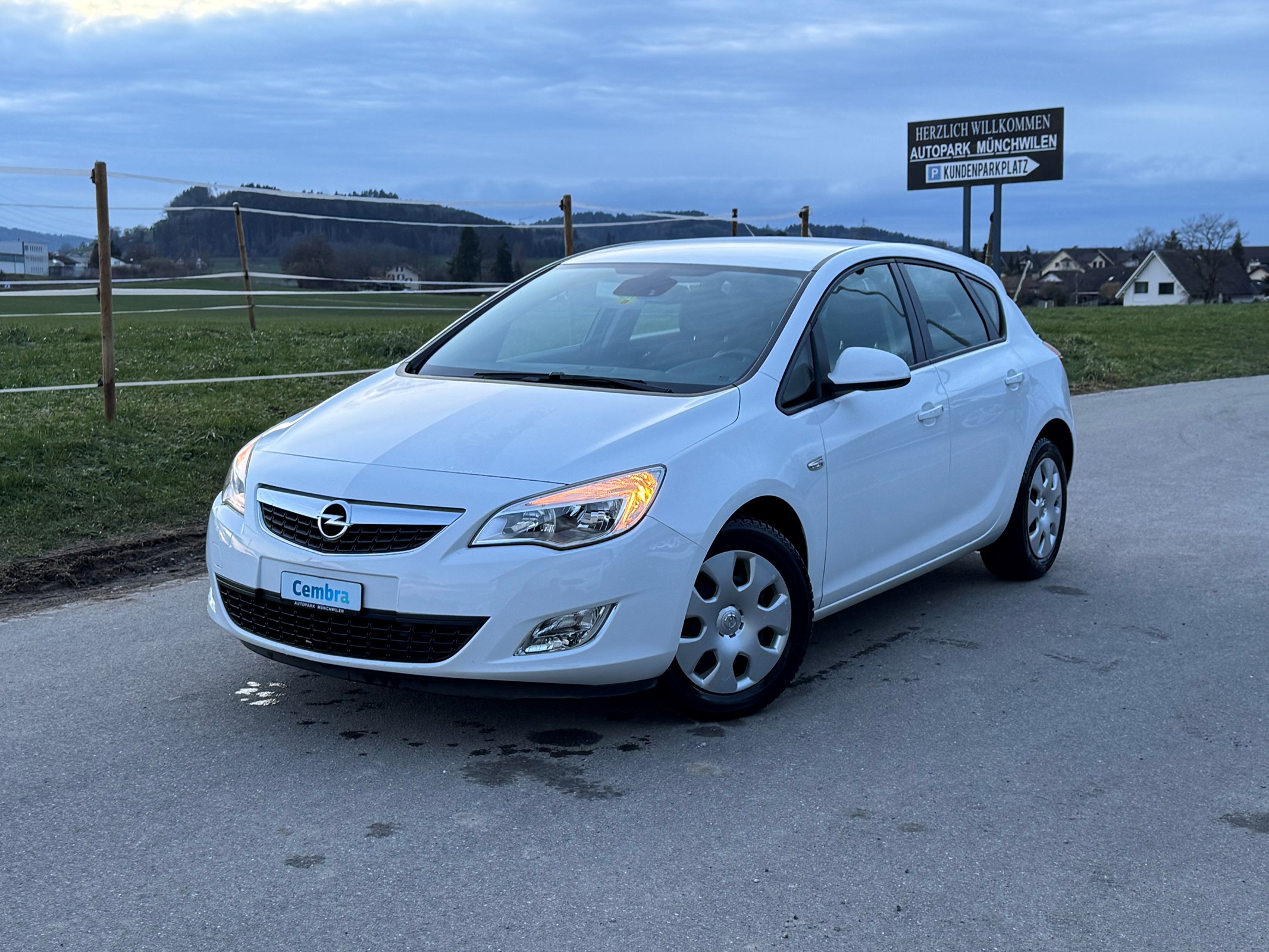 OPEL Astra 1.6i 16V Enjoy Automatic