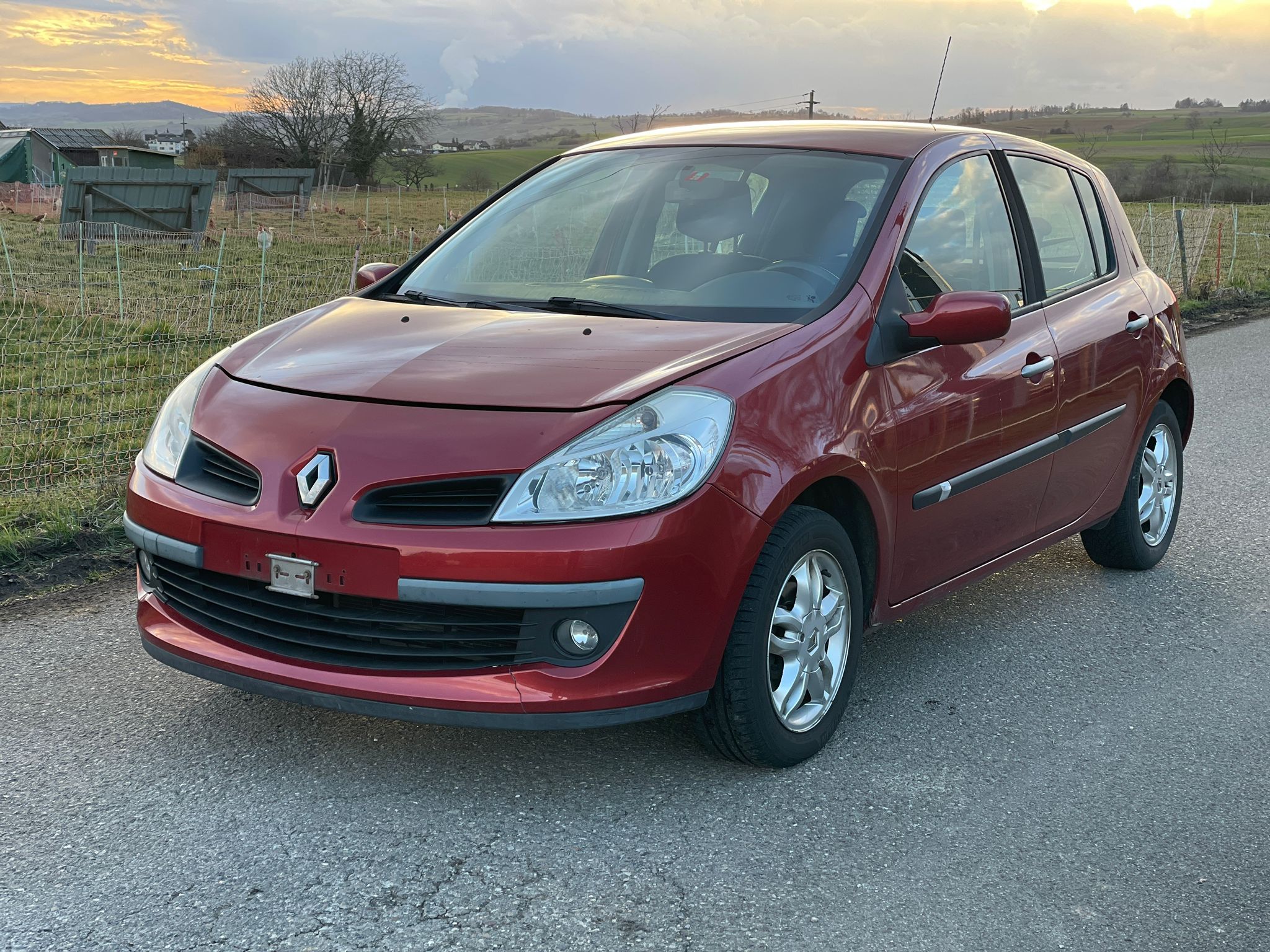 RENAULT Clio 1.6 16V Dynamique