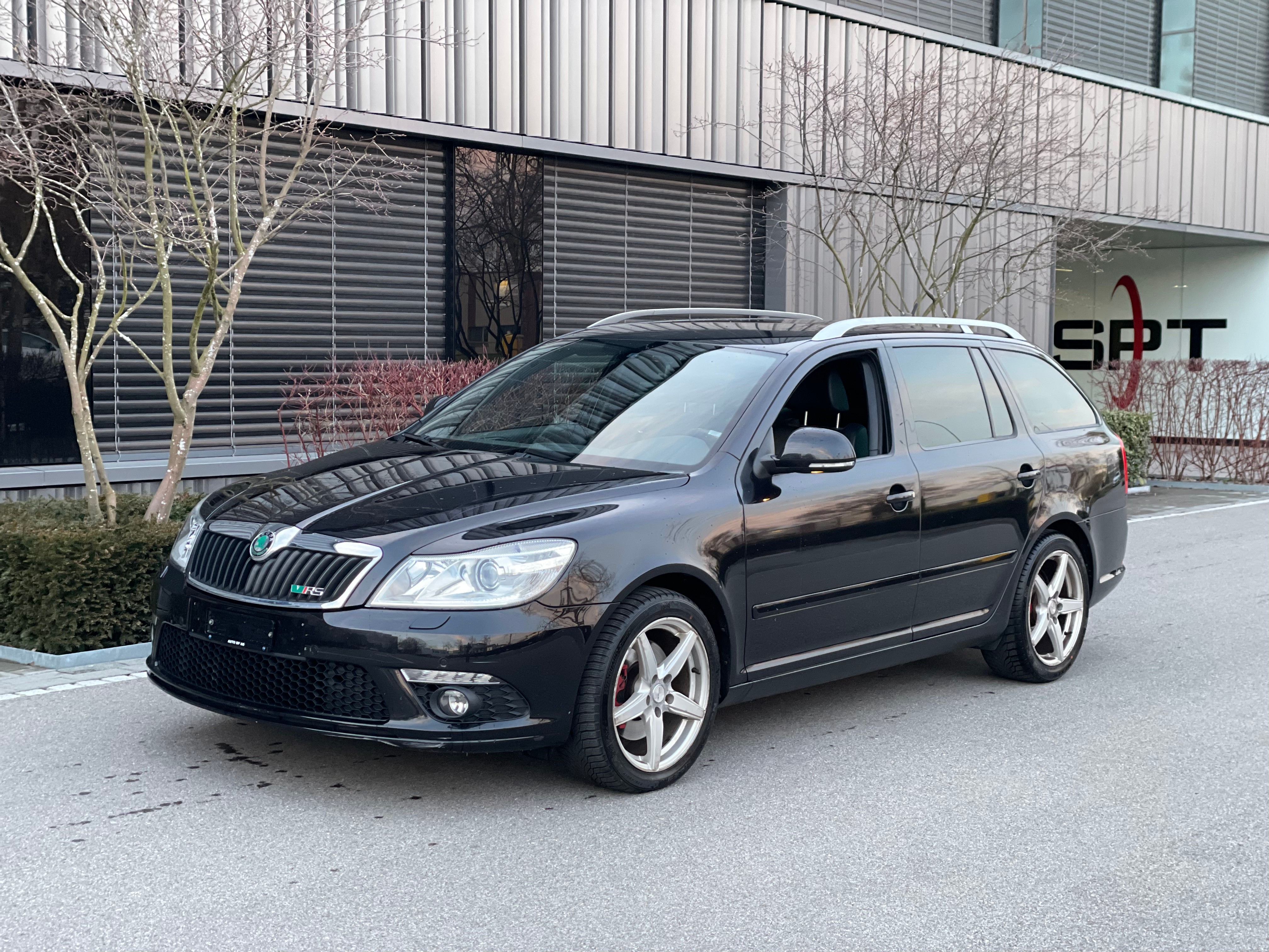 SKODA Octavia Combi 2.0 TDI RS