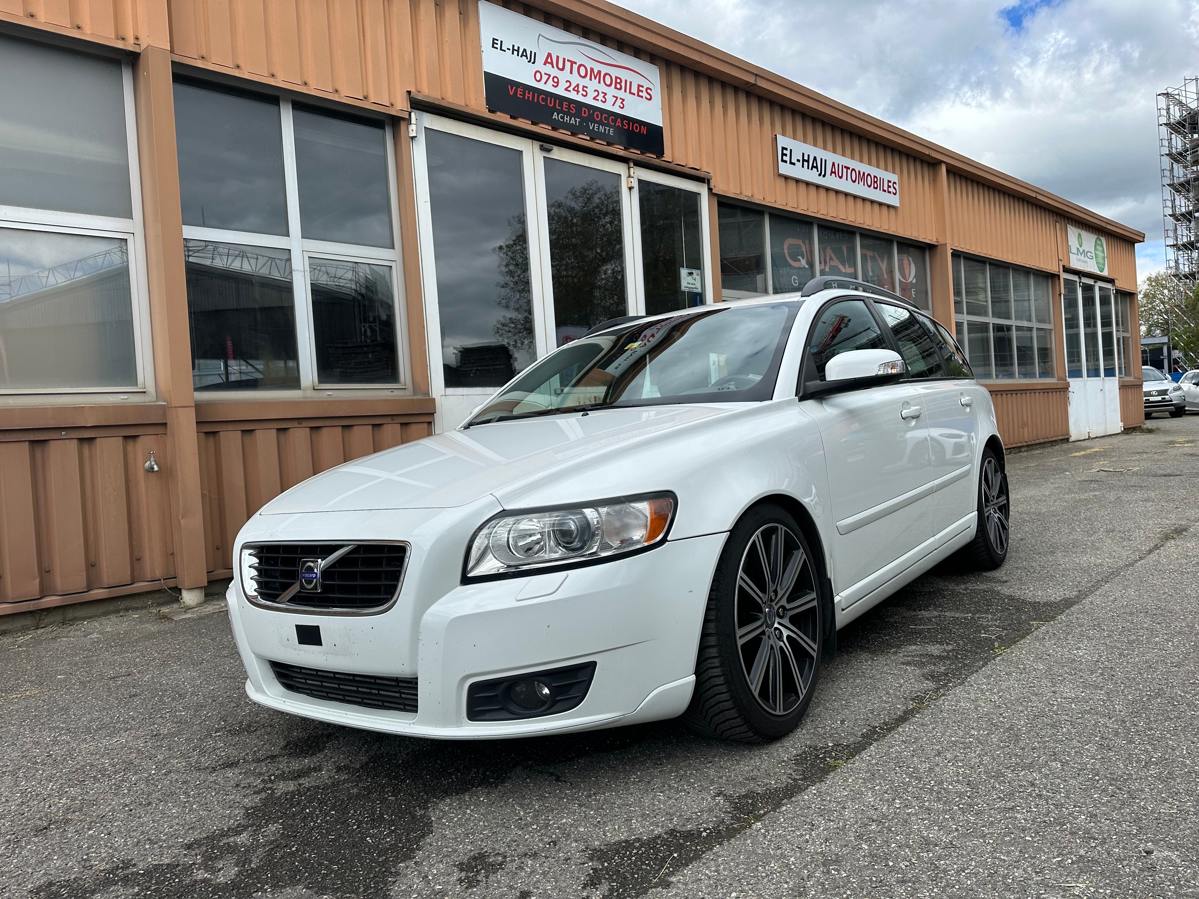 VOLVO V50 D5 Summum Geartronic