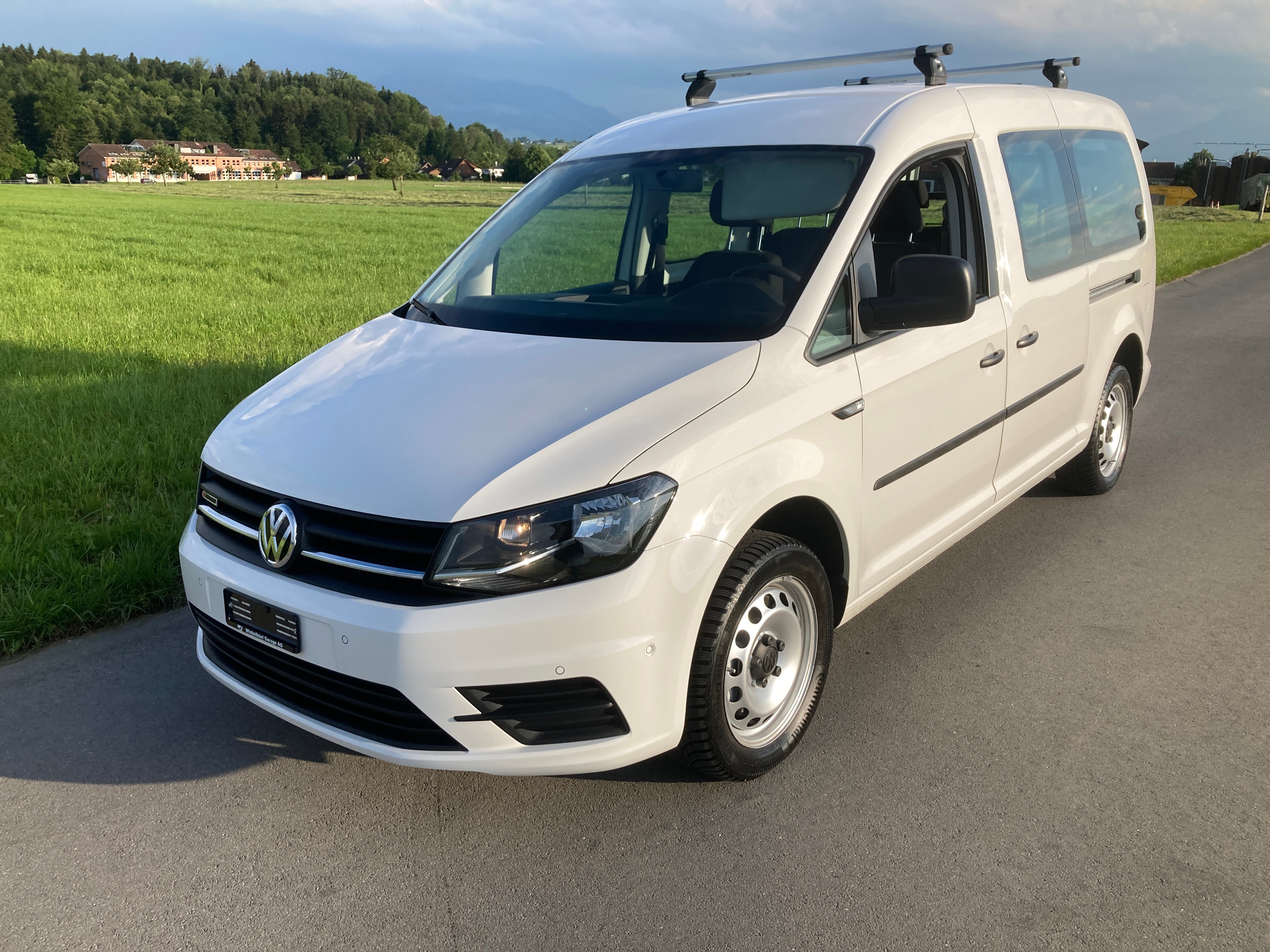 VW Caddy Maxi 2.0 TDI Liberty 4Motion mit Anhängerkupplung