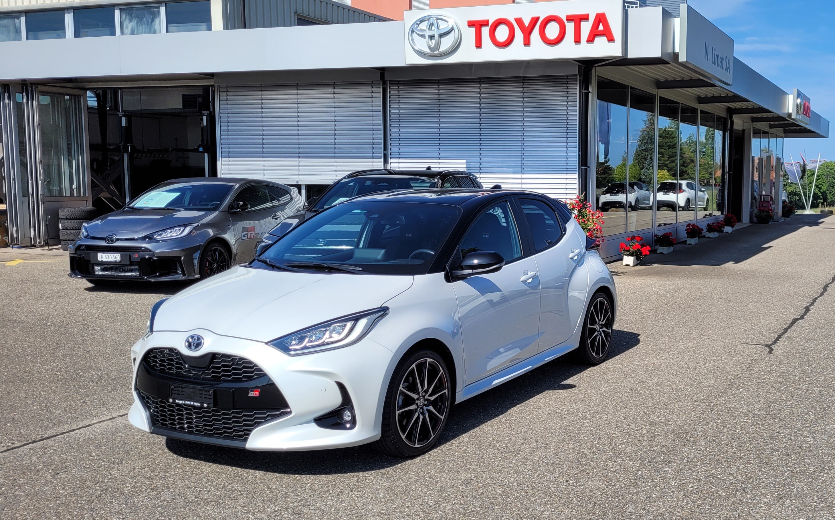 TOYOTA Yaris 1.5 GR Sport e-CVT