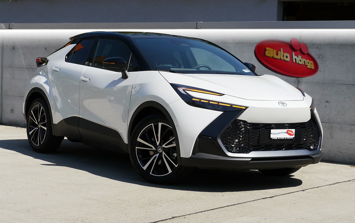 TOYOTA C-HR 2.0 PHEV CVT Style Panorama, 360°