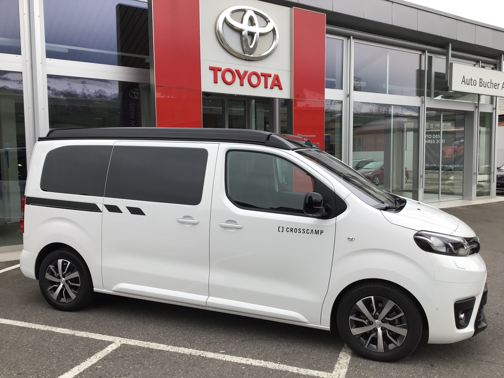 TOYOTA PROACE Crosscamp