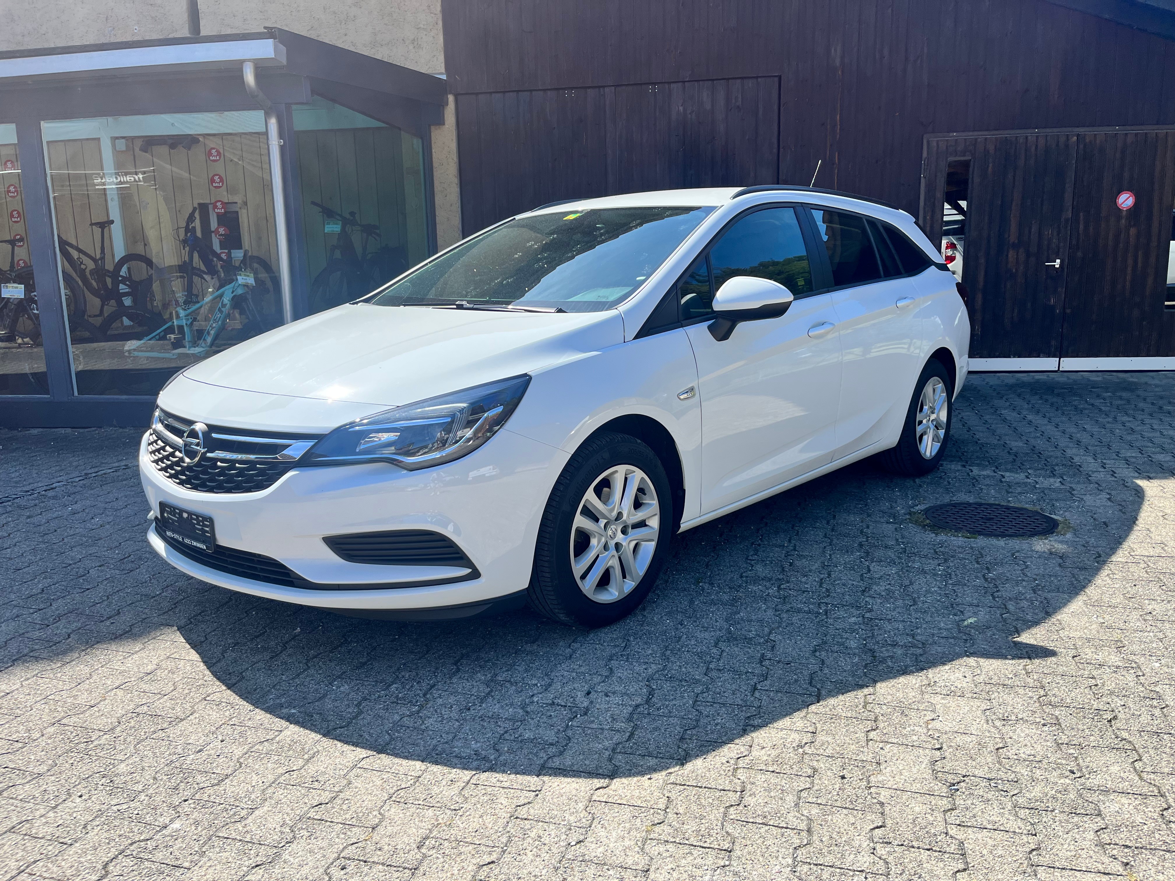 OPEL Astra Sports Tourer 1.0i Turbo 120 Years Edition