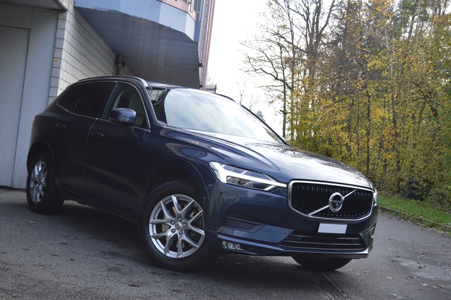 VOLVO XC60 D4 AWD Momentum Geartronic Anhängerkupplung