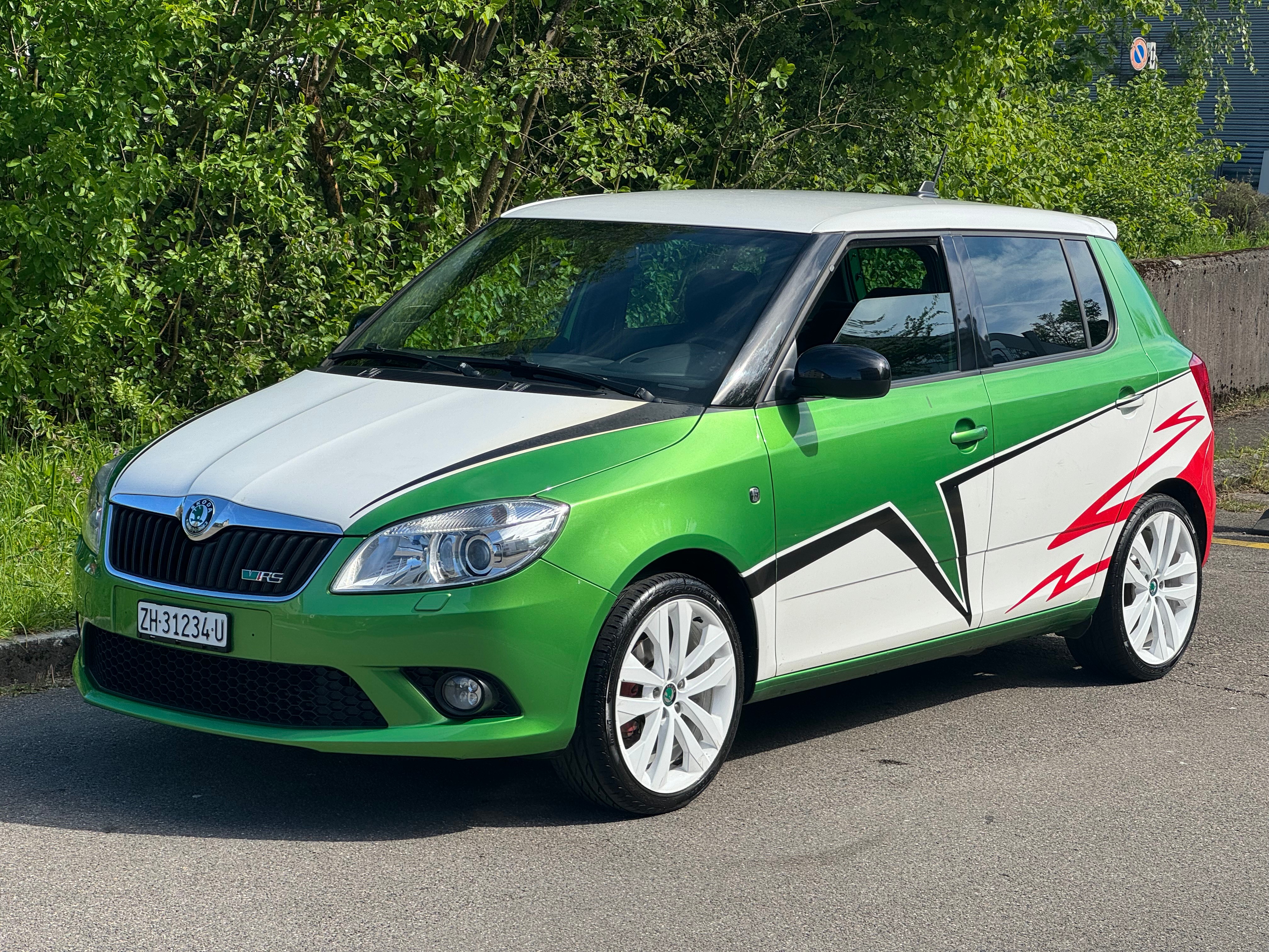 SKODA Fabia 1.4 TSI RS Edition S2000 DSG