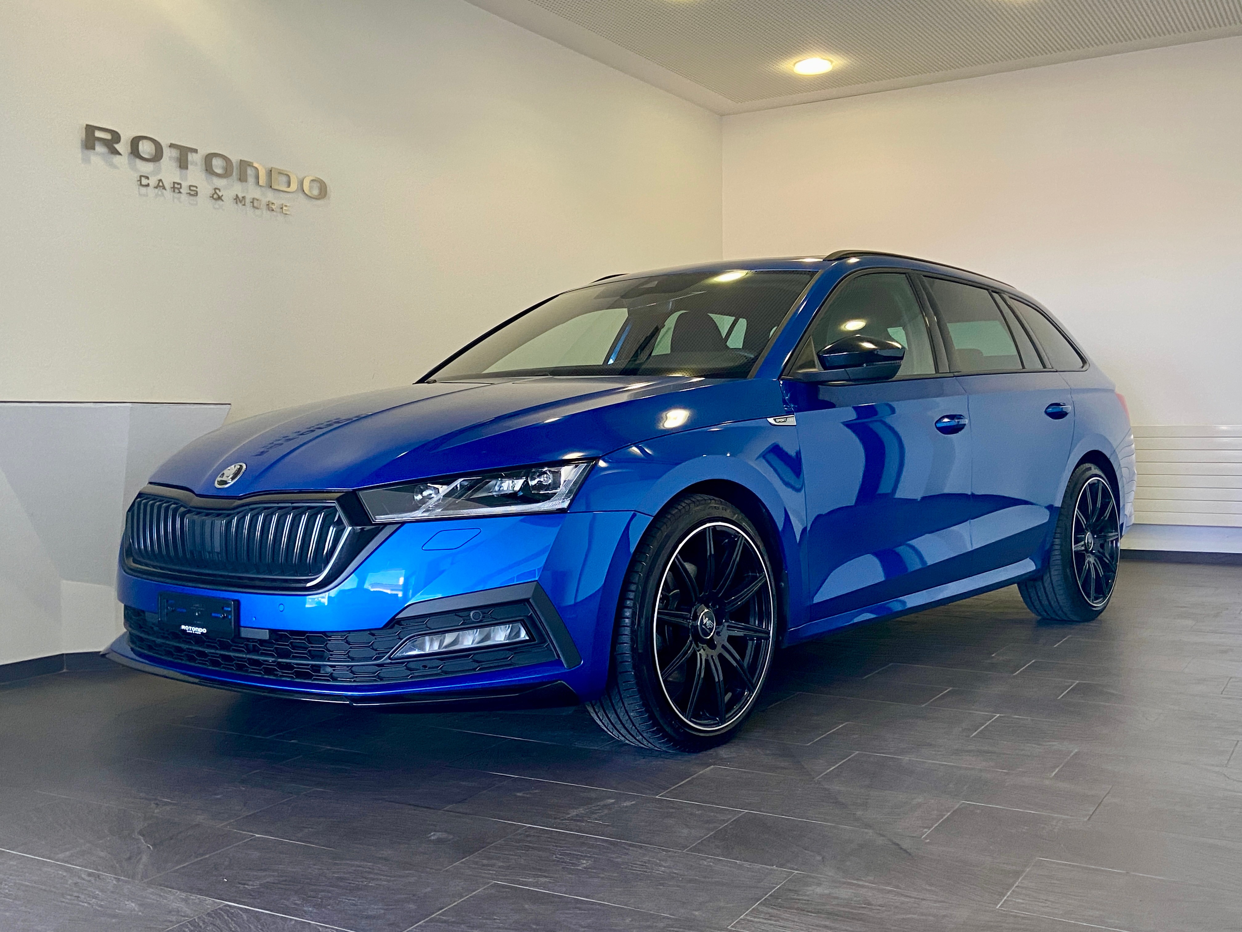 SKODA Octavia Combi 2.0 TSI SportLine DSG 4x4