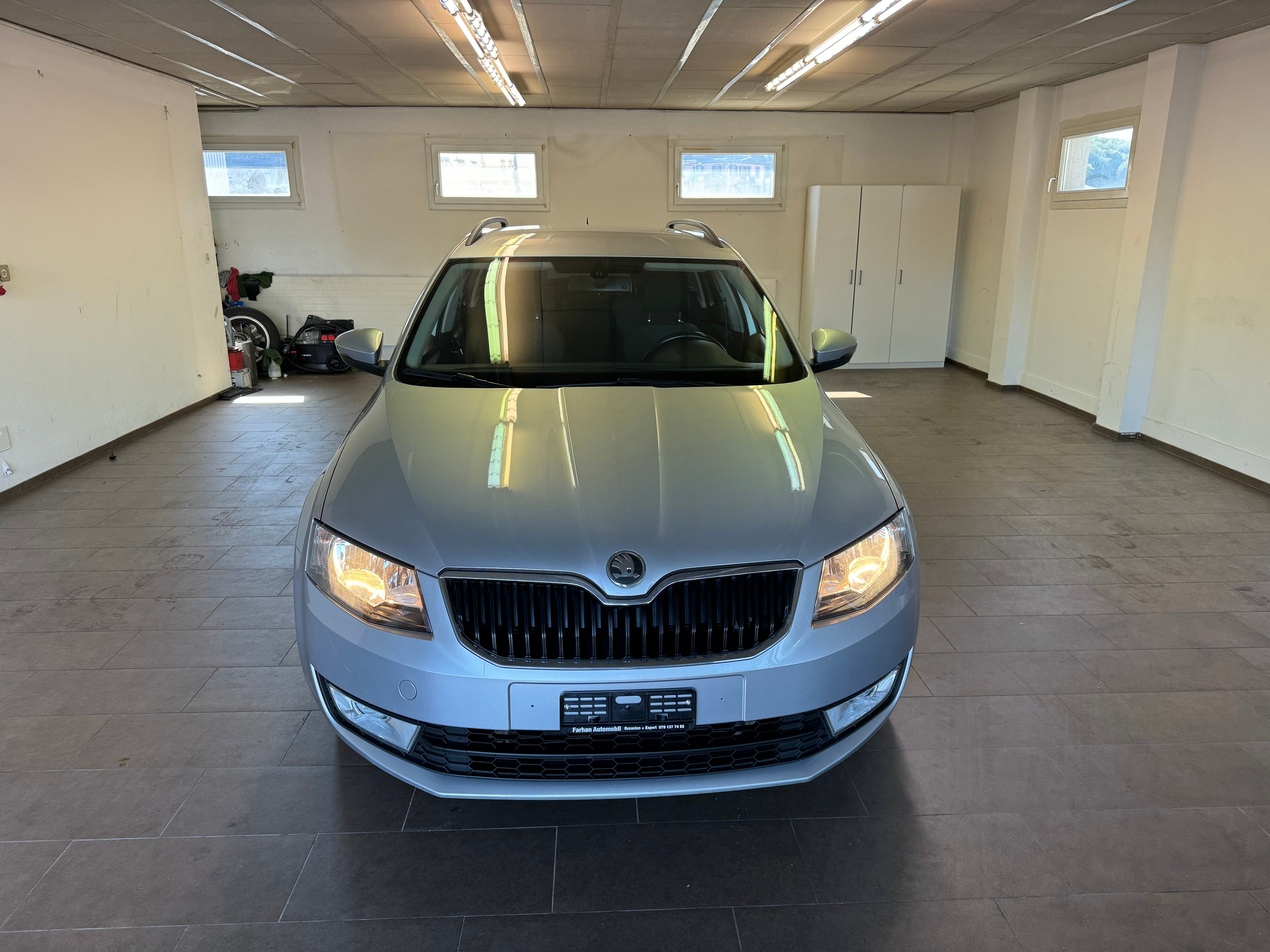 SKODA Octavia Combi 2.0 TDI Ambition DSG