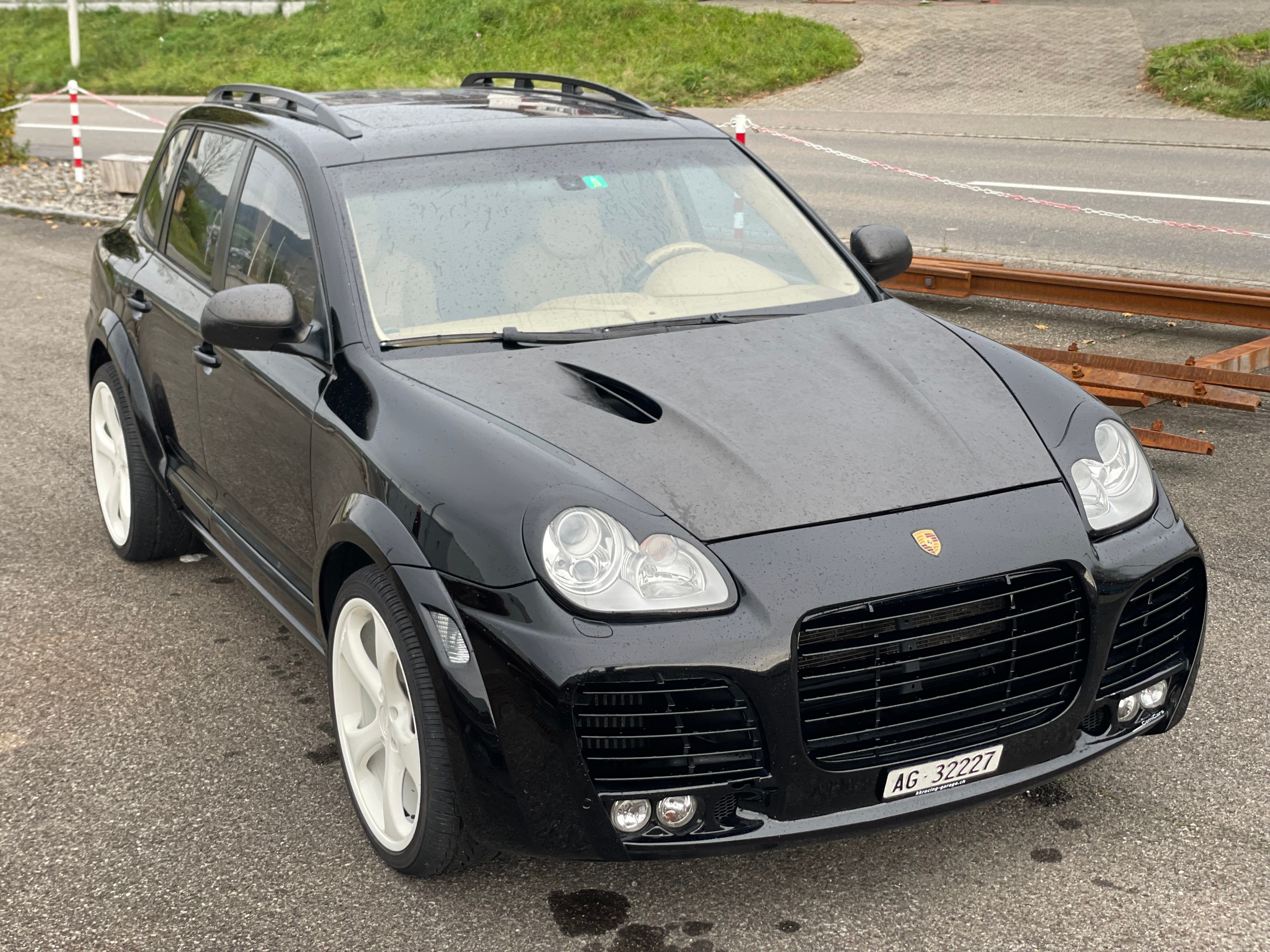 PORSCHE Cayenne Turbo S TECHART MAGNUM