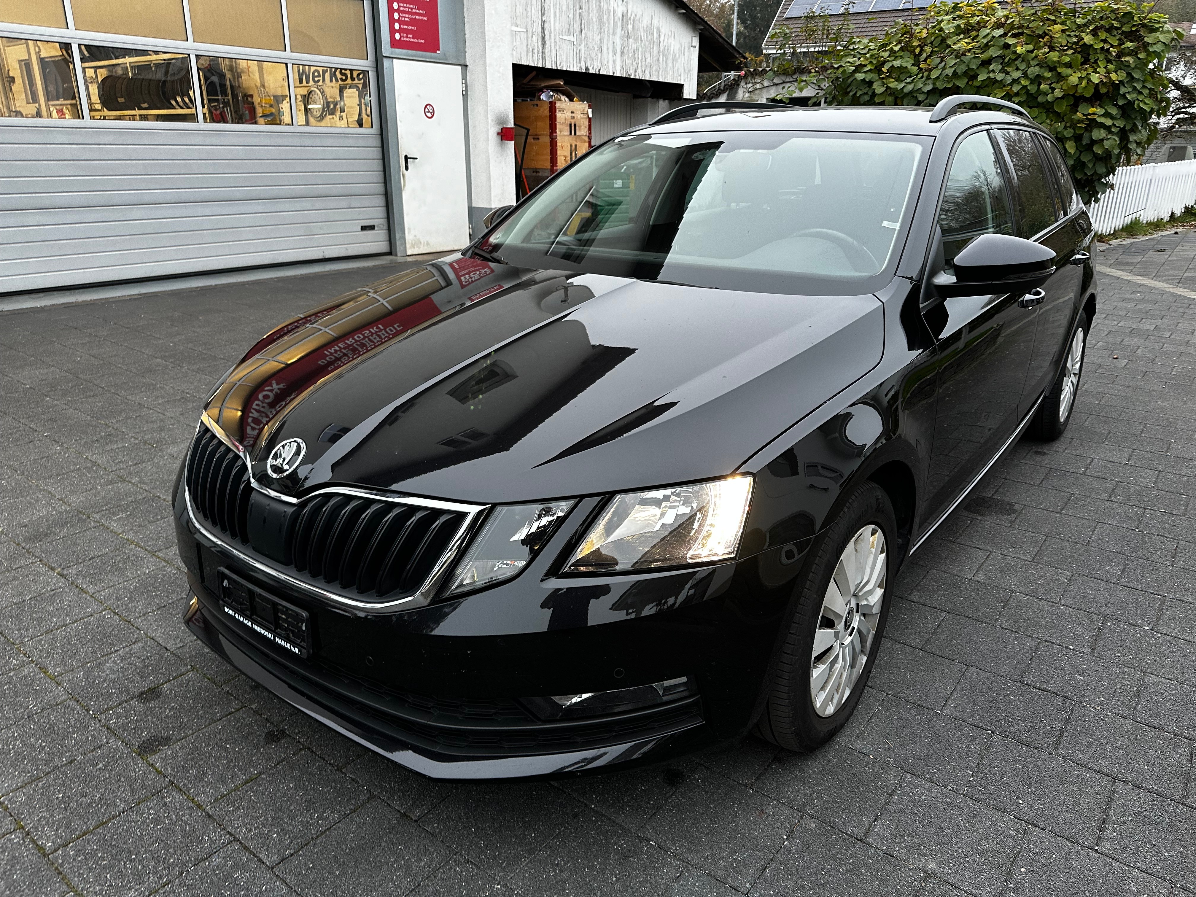 SKODA Octavia Combi 2.0 TDI Ambition 4x4 DSG