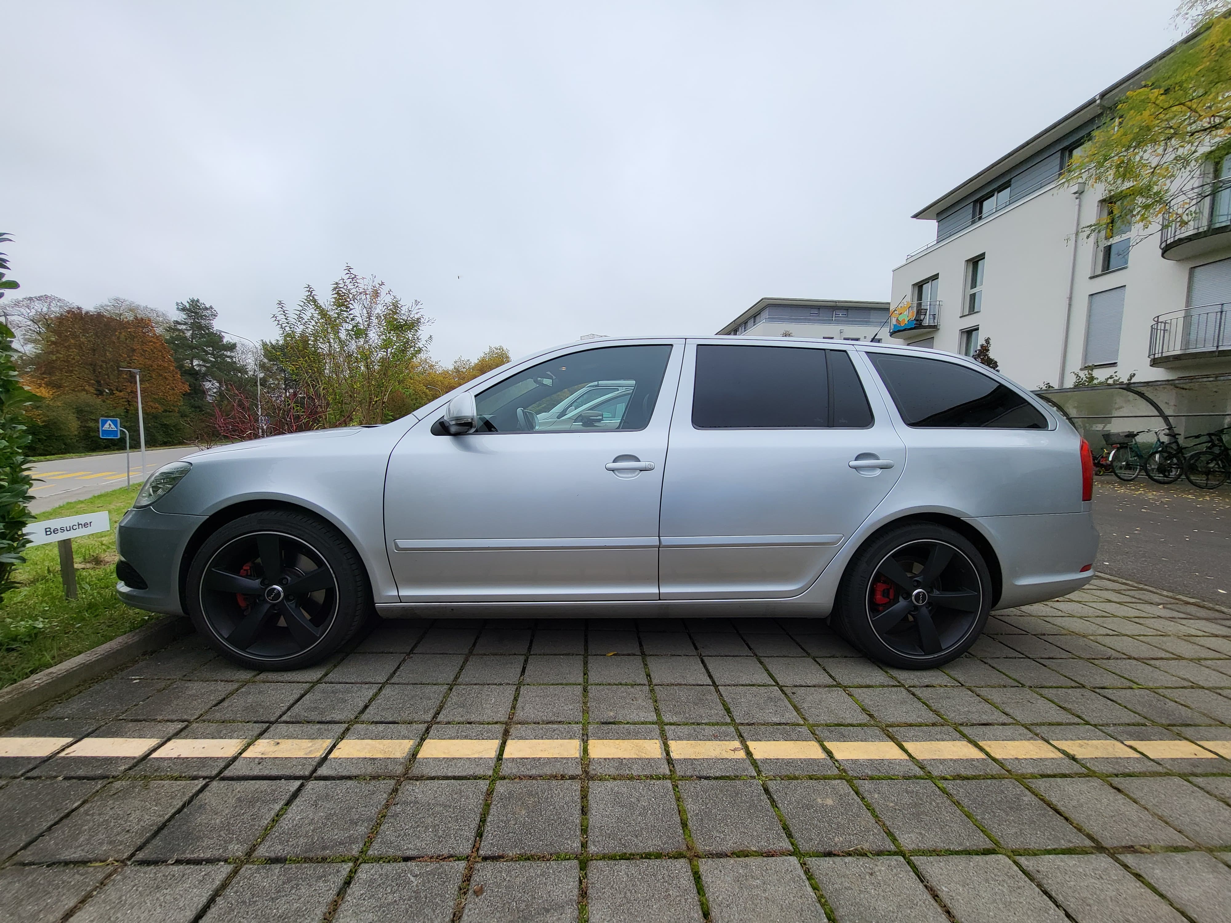 SKODA Octavia Combi 2.0 TSI RS