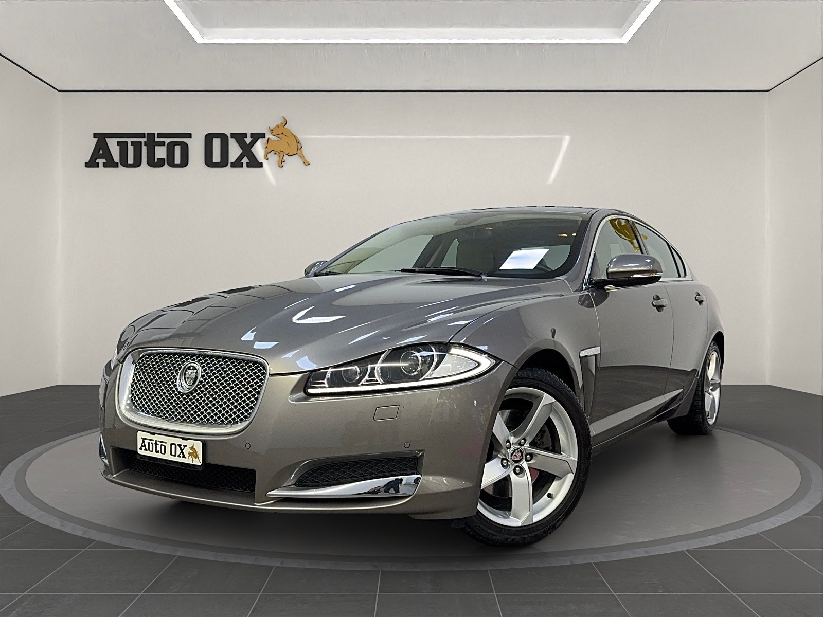 JAGUAR XF 2.0 Ti Luxury