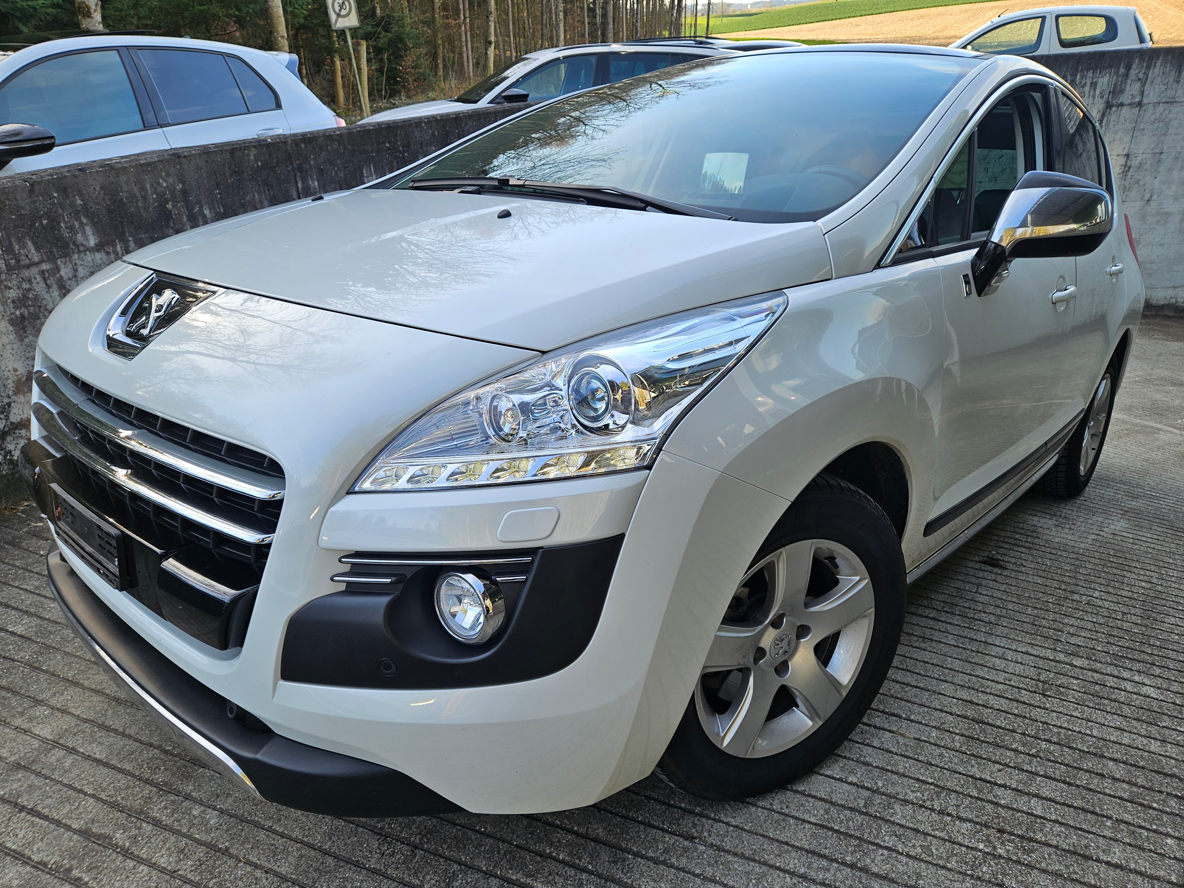 PEUGEOT 3008 HYbrid4 2.0 HDI EGS6