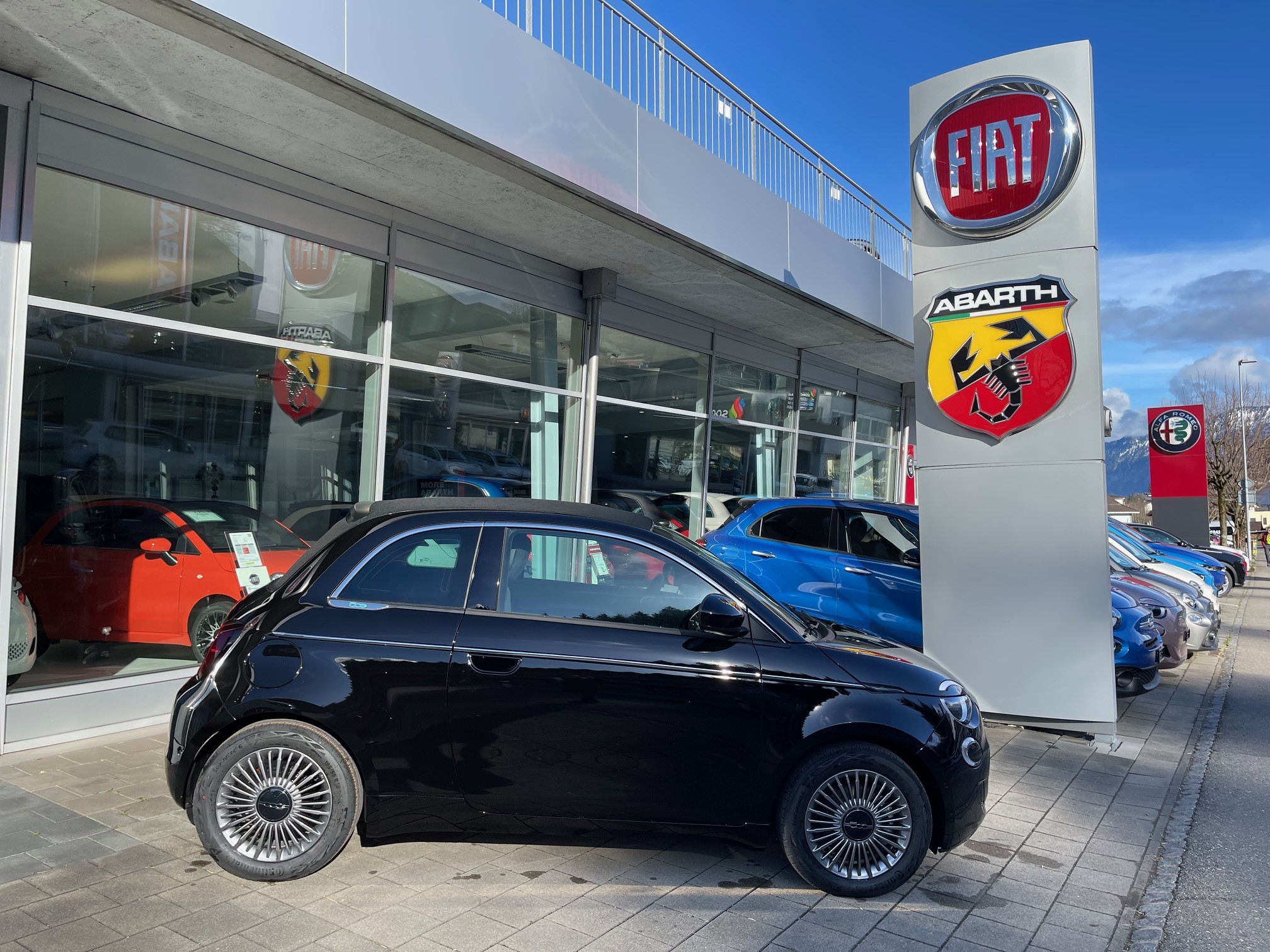 FIAT 500 C electric 87 kW Swiss Edition