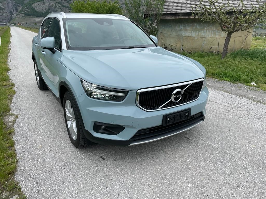 VOLVO XC40 D3 AWD Momentum Geartronic