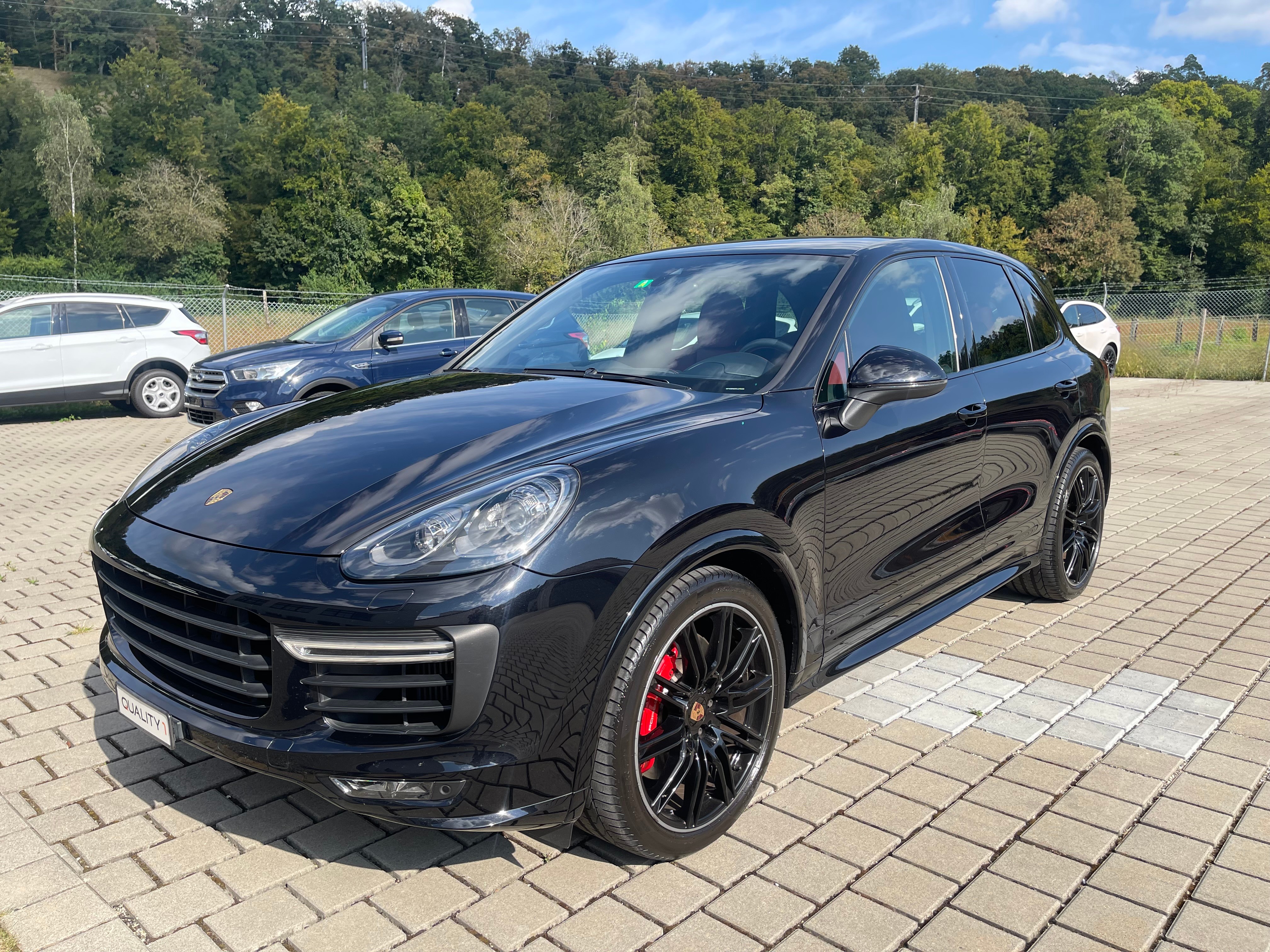 PORSCHE Cayenne GTS