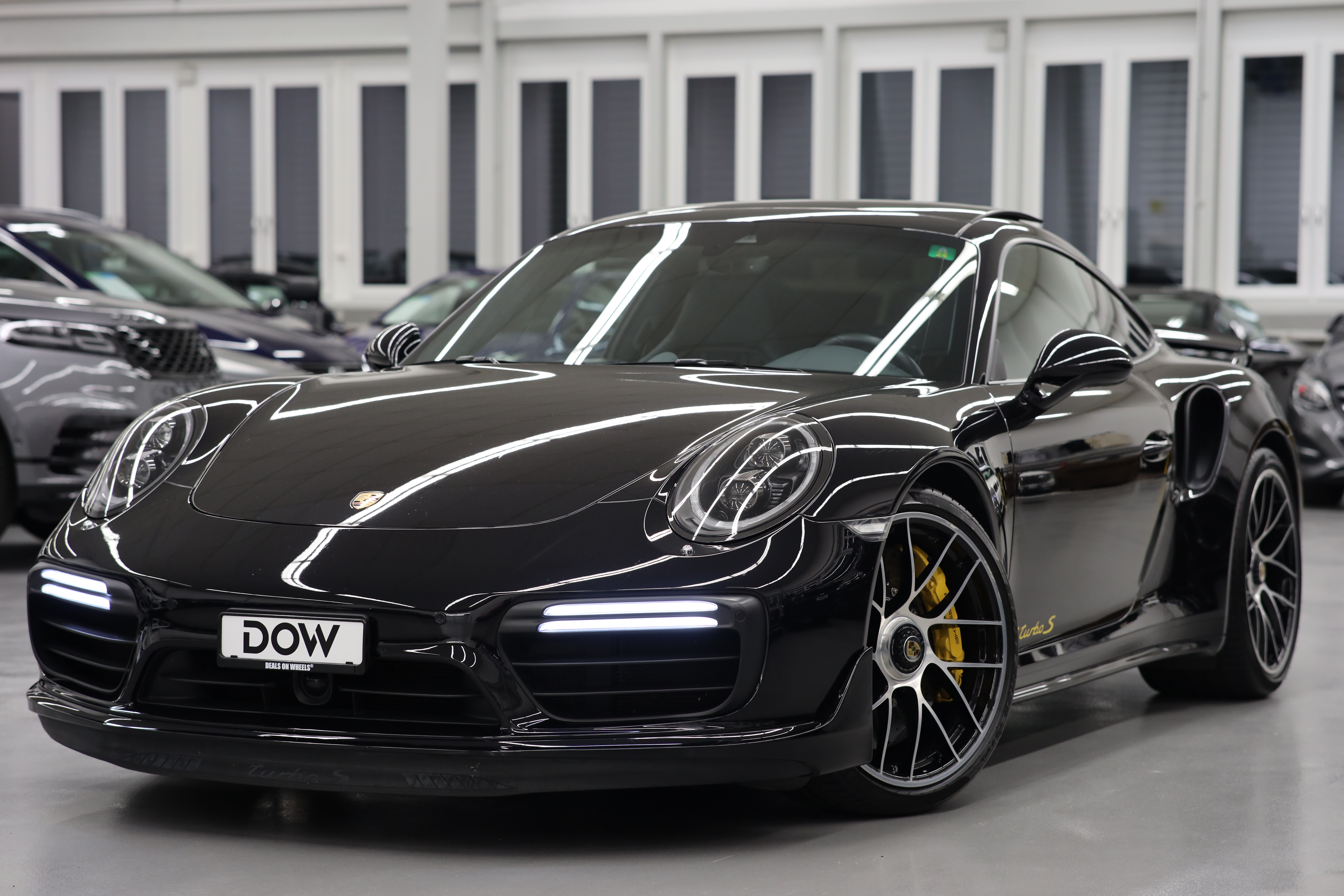 PORSCHE 911 Turbo S PDK