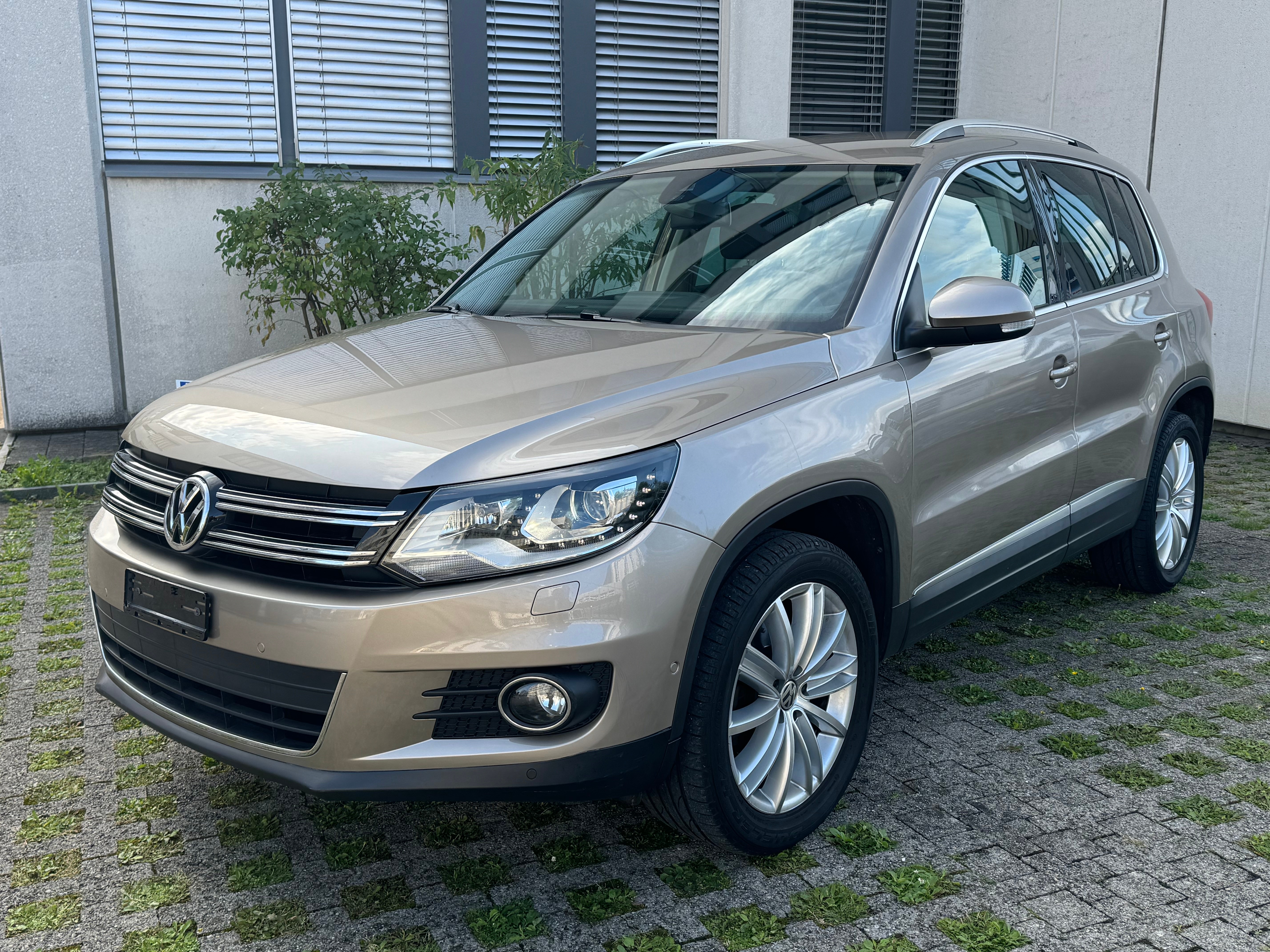 VW Tiguan 2.0 TSI Design 4Motion DSG