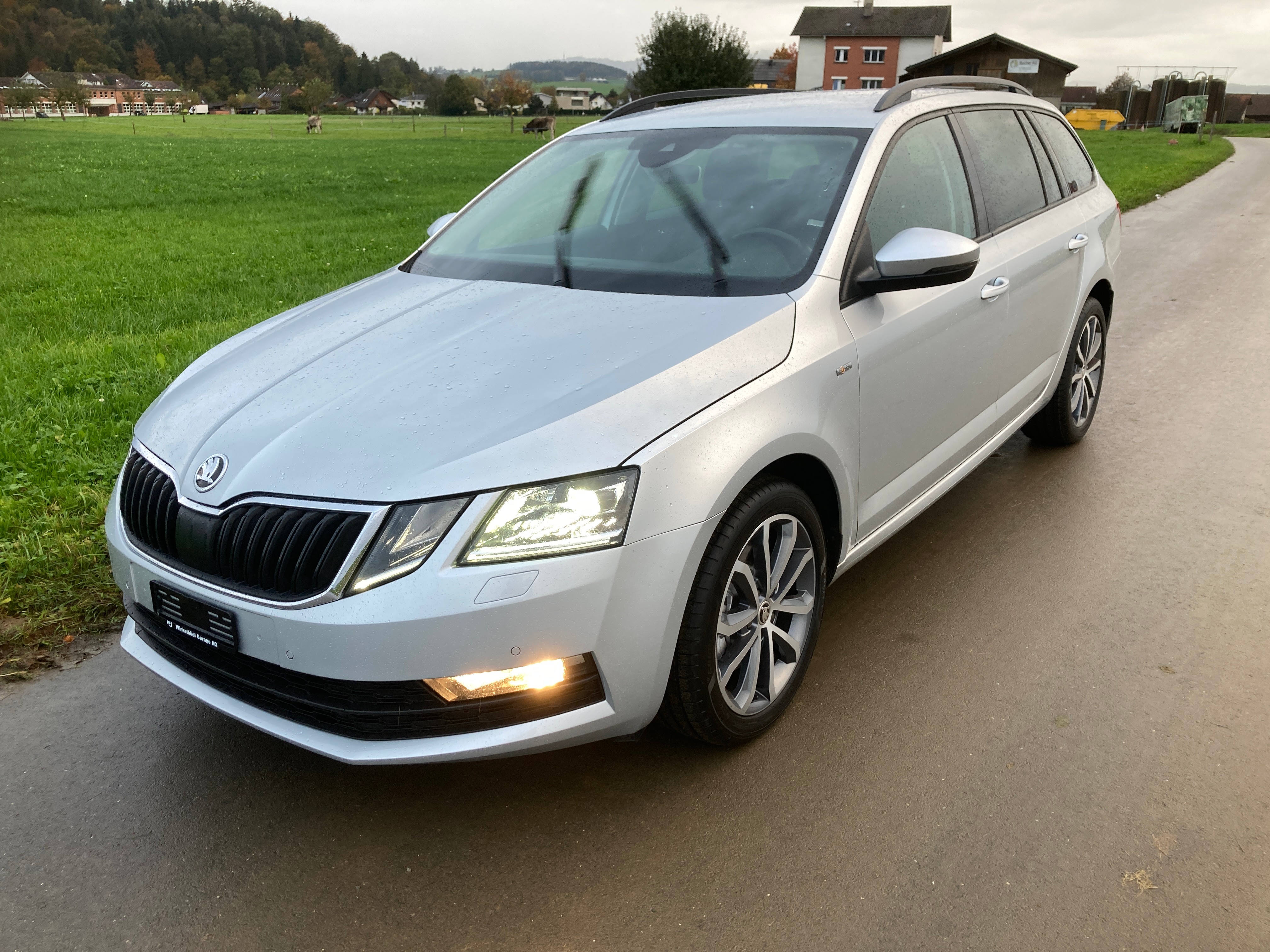 SKODA Octavia Combi 2.0 TDI Soleil 4x4 DSG mit Anhängerkupplung