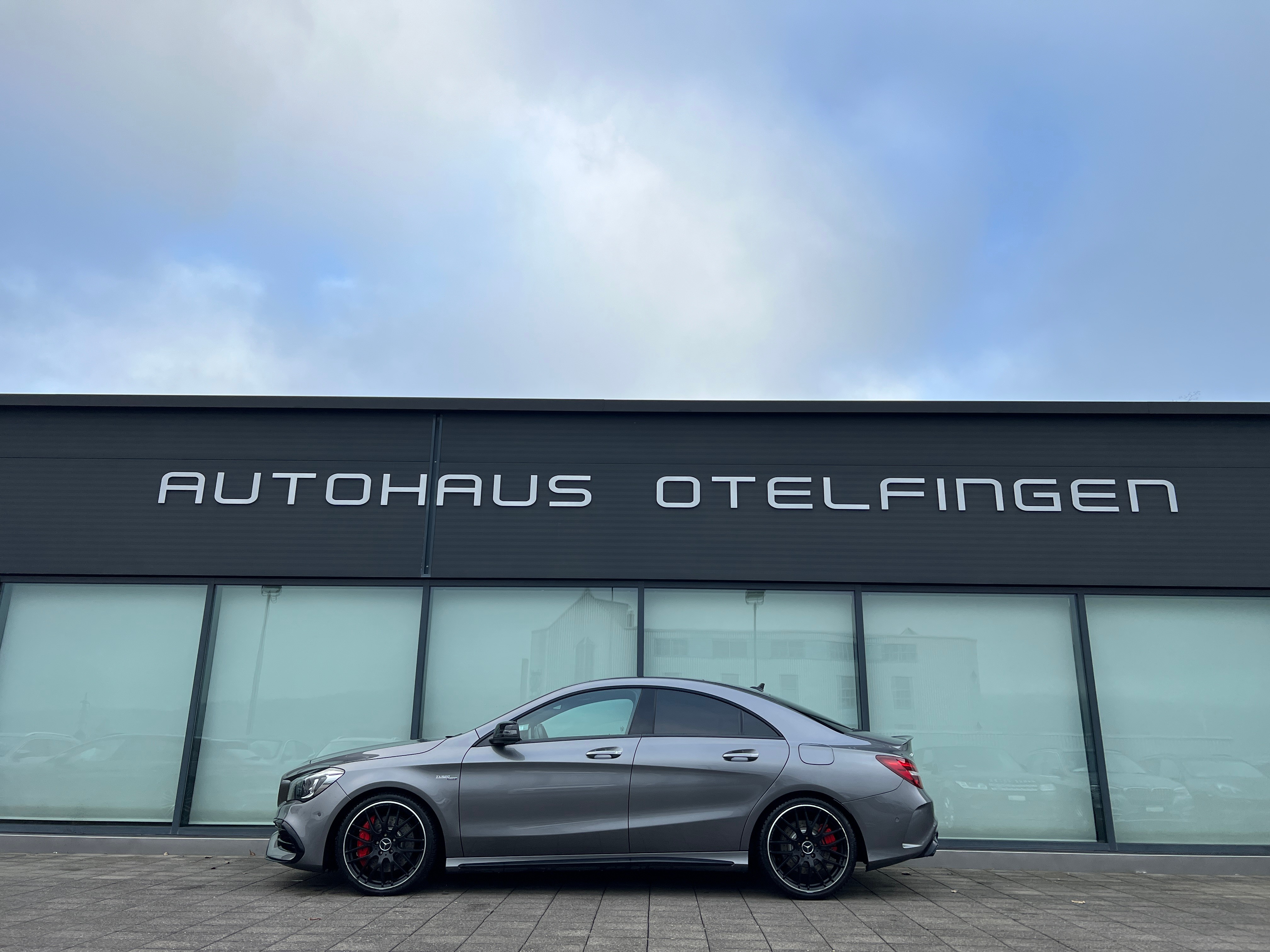 MERCEDES-BENZ CLA 45 AMG 4Matic Speedshift