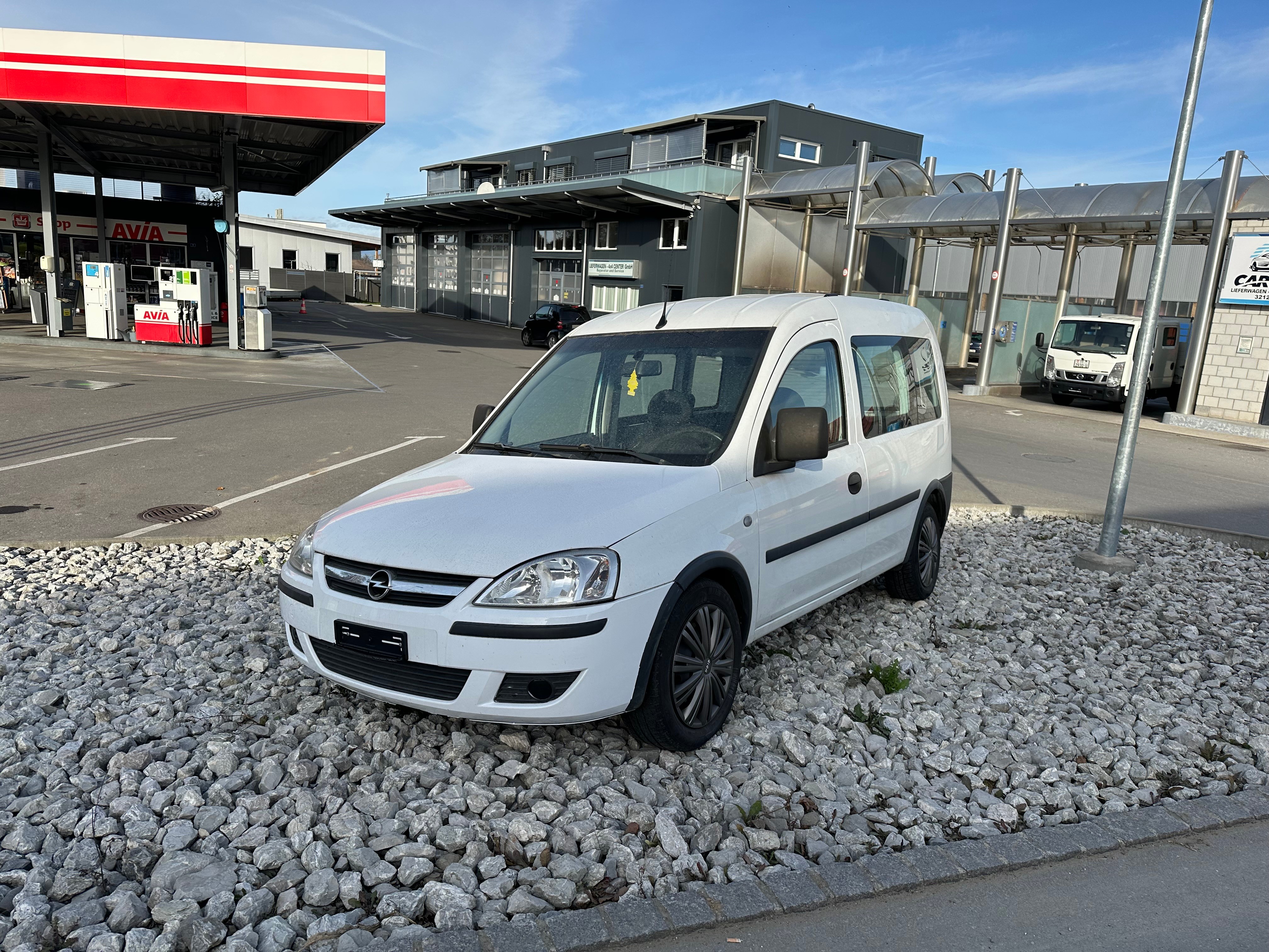 OPEL COMBO