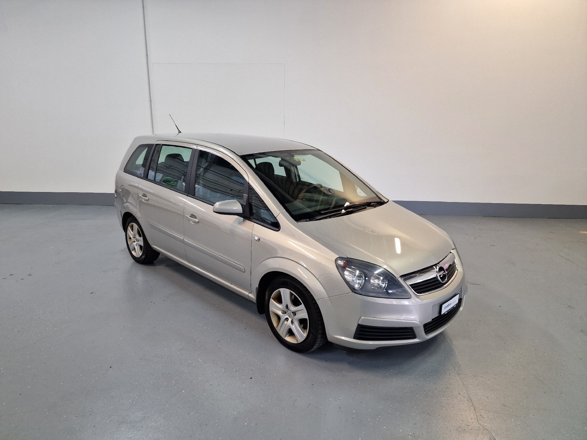 OPEL Zafira 2.2i 16V Enjoy