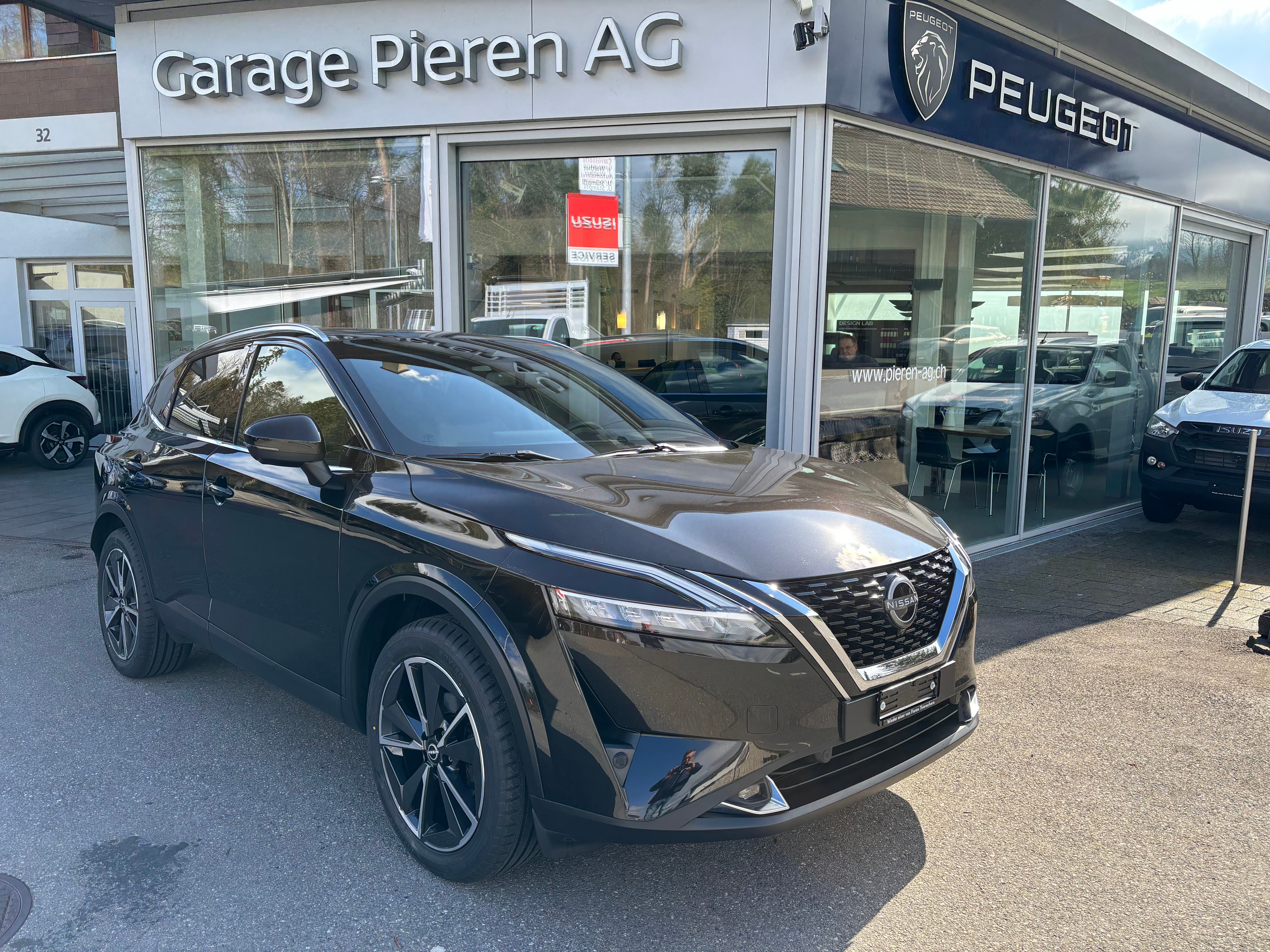 NISSAN Qashqai 1.3MHEV Tekna 4x4