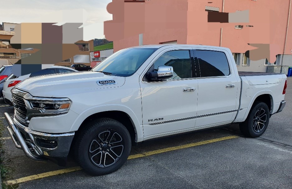 DODGE Ram 1500 5.7l V8 HEMI eTourque 4x4 Crew Cab Limited