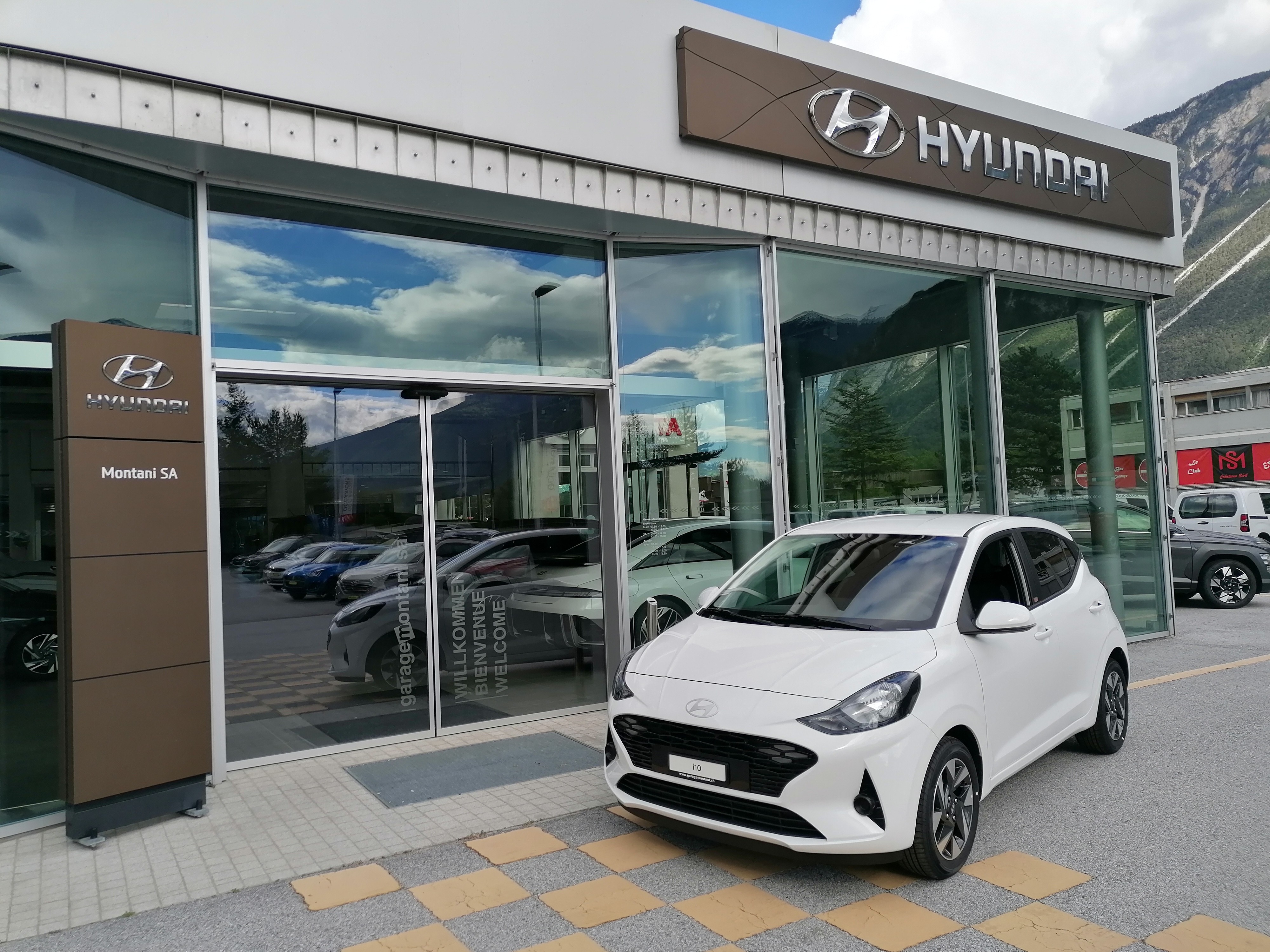 HYUNDAI i10 1.2 Amplia