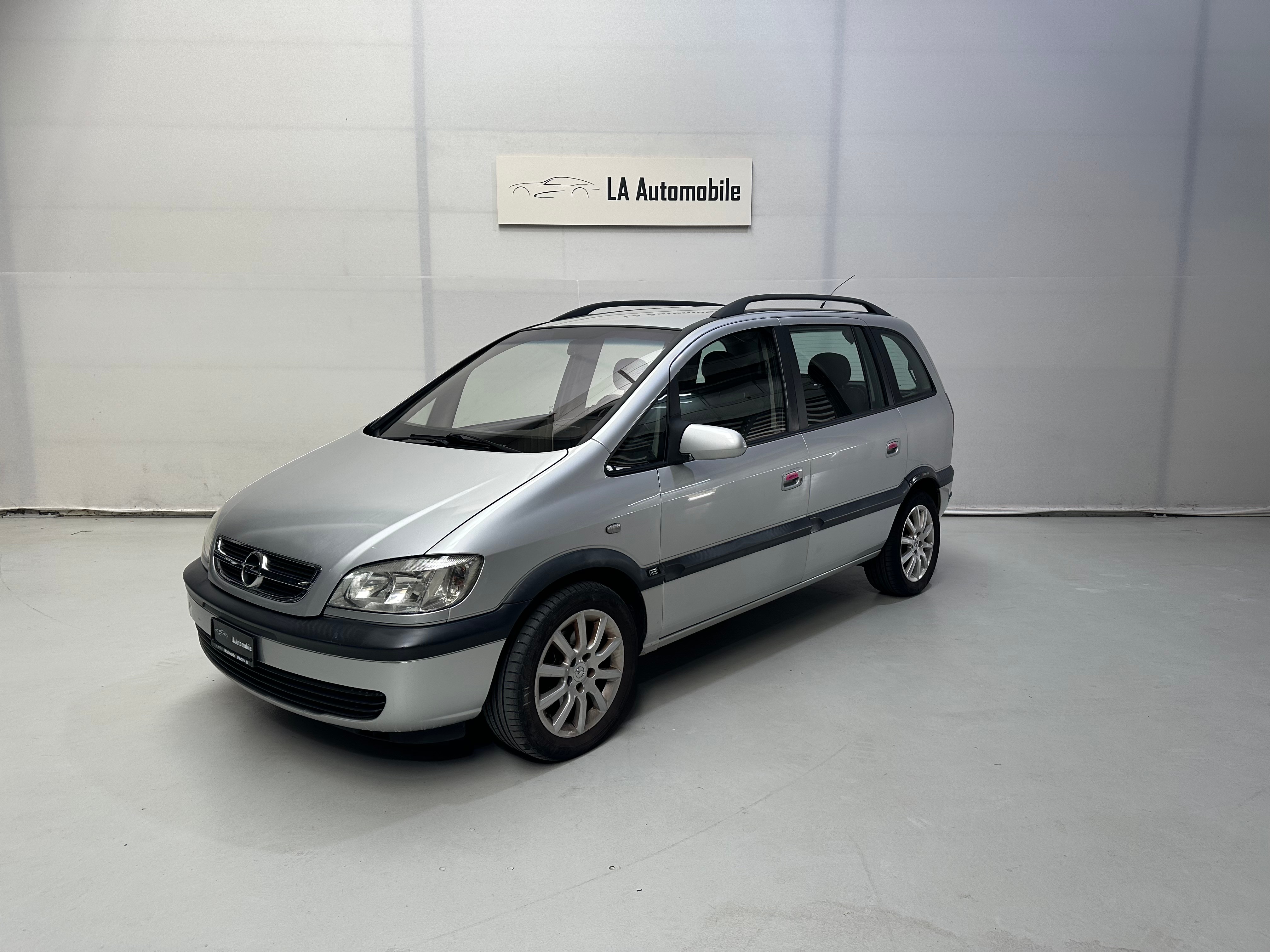 OPEL Zafira 2.2i 16V Edition