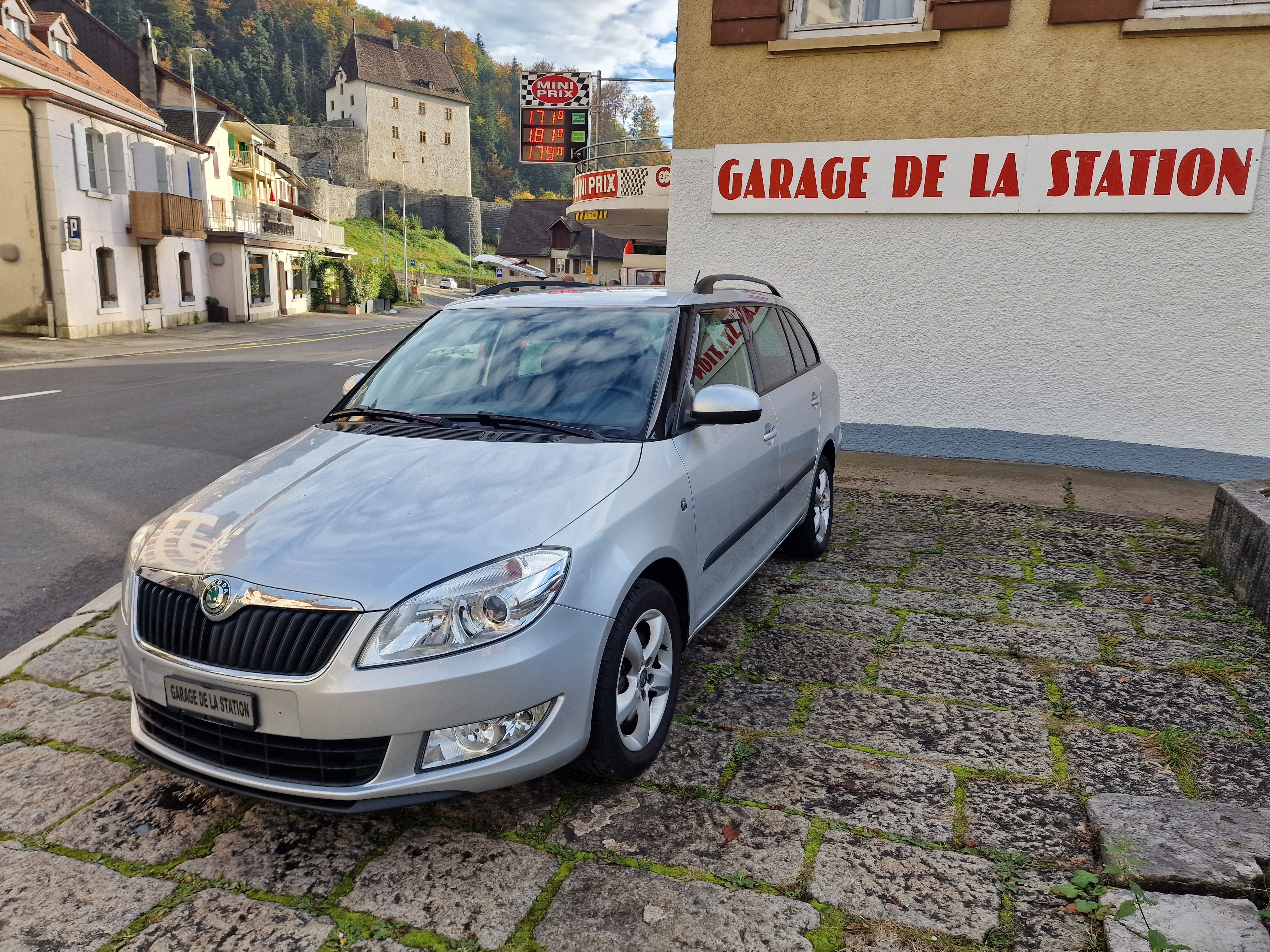 SKODA Fabia 1.2 TSI Ambiente