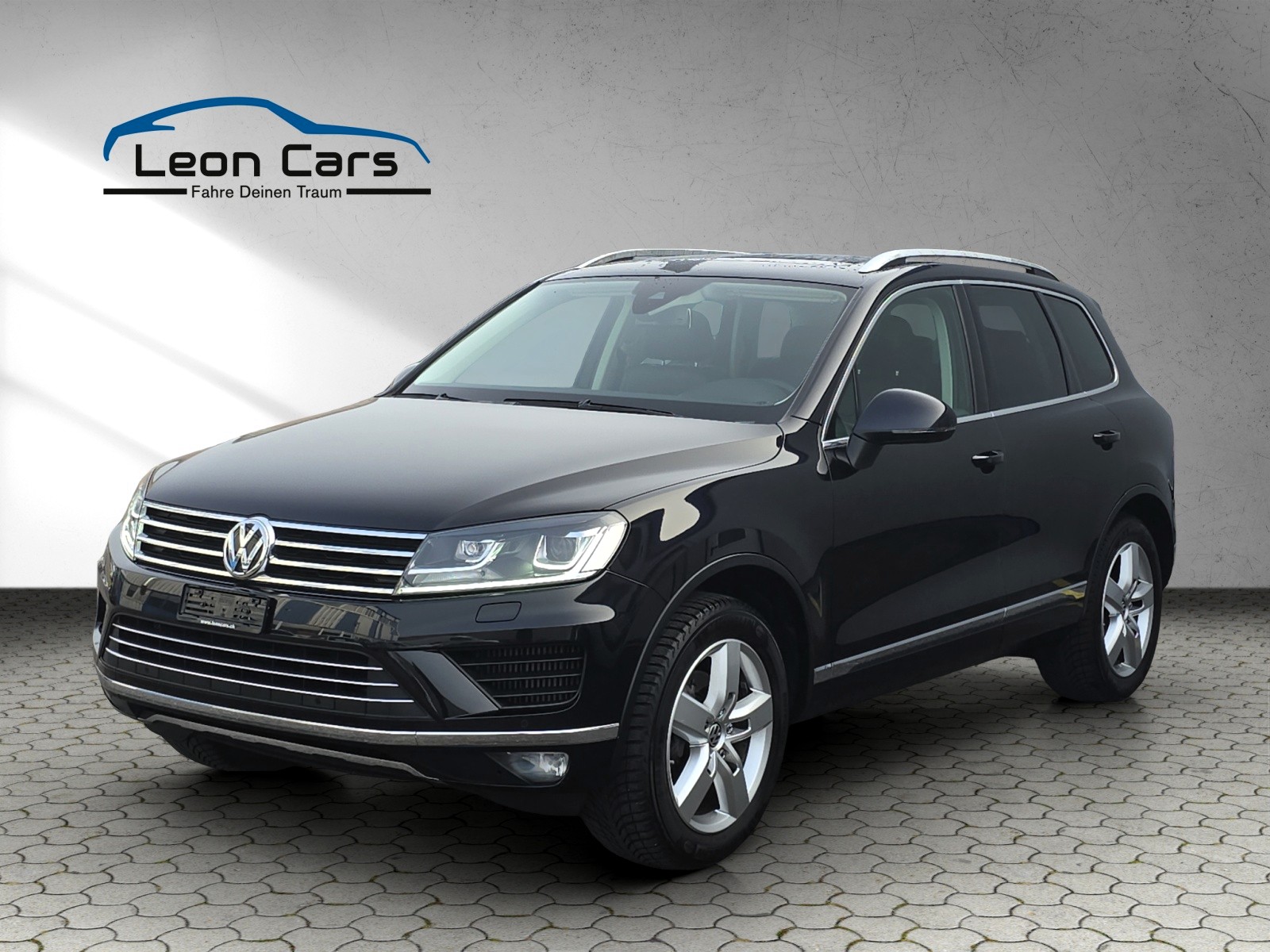 VW Touareg 3.0 TDI Facelift BlueMotion Technology Tiptronic mit Luftfederung und AHK