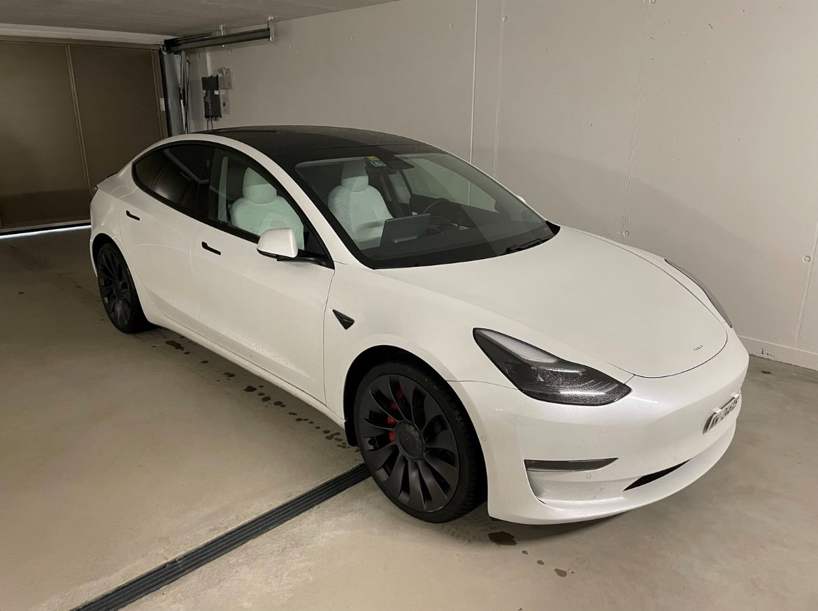 TESLA Model 3 Performance Dual Motor AWD