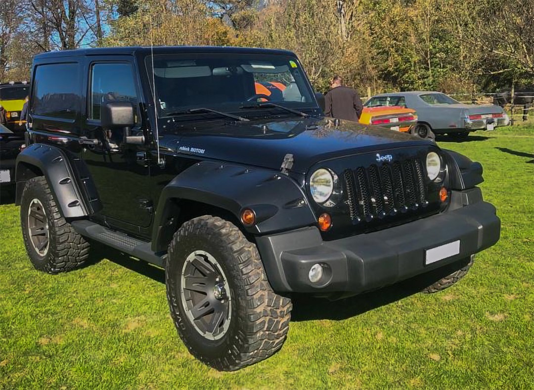 JEEP Wrangler 3.8 Sahara Automatic