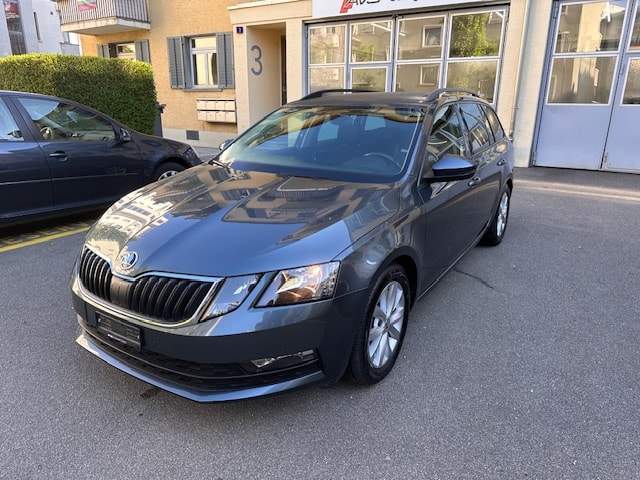 SKODA Octavia Combi 1.8 TSI Ambition DSG