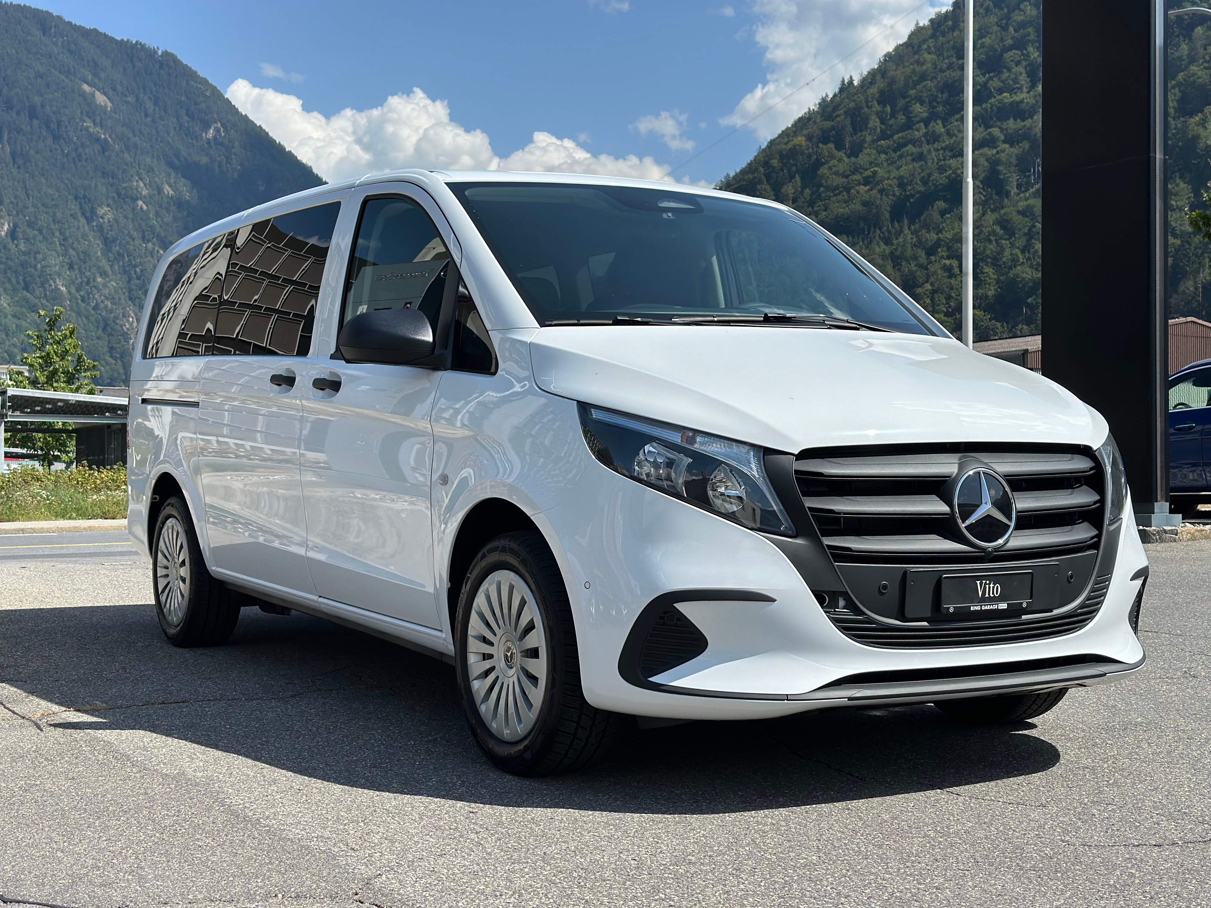 MERCEDES-BENZ Vito 114 CDI KB TOURER PRO Lang 4x4