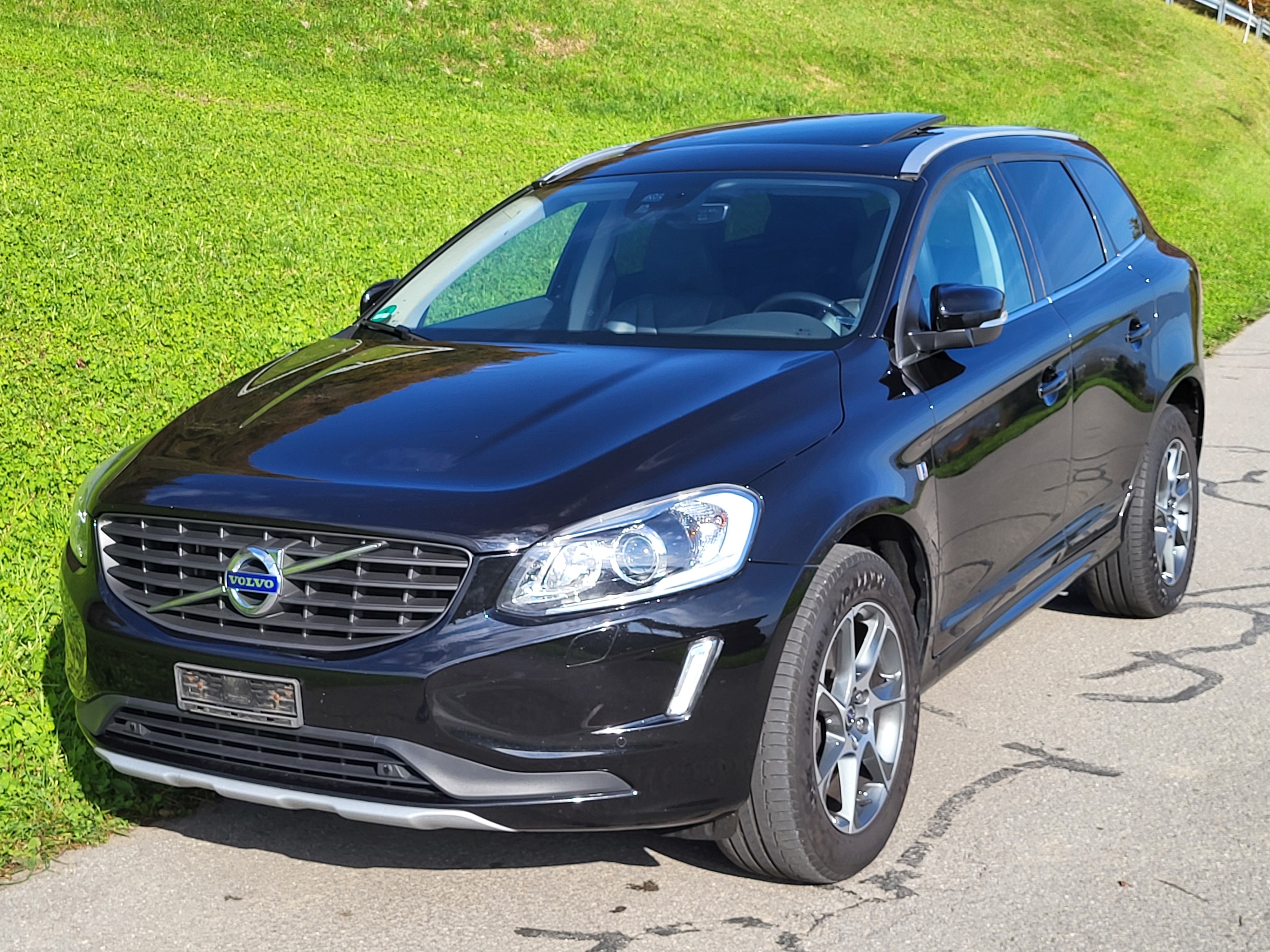 VOLVO XC60 D4 AWD OceanRace