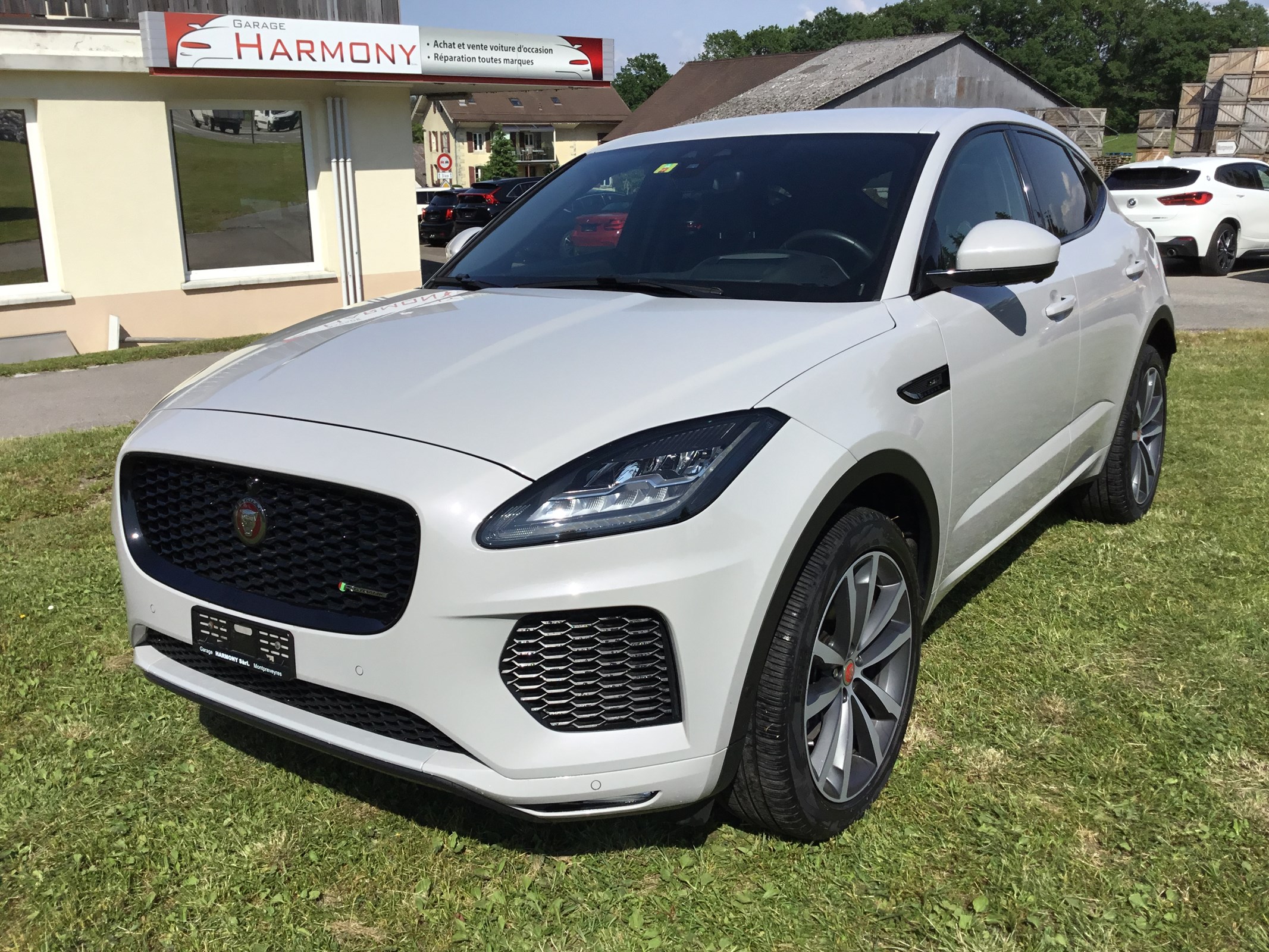 JAGUAR E-Pace 2.0 P250 R-Dynamic SE AWD Automatik