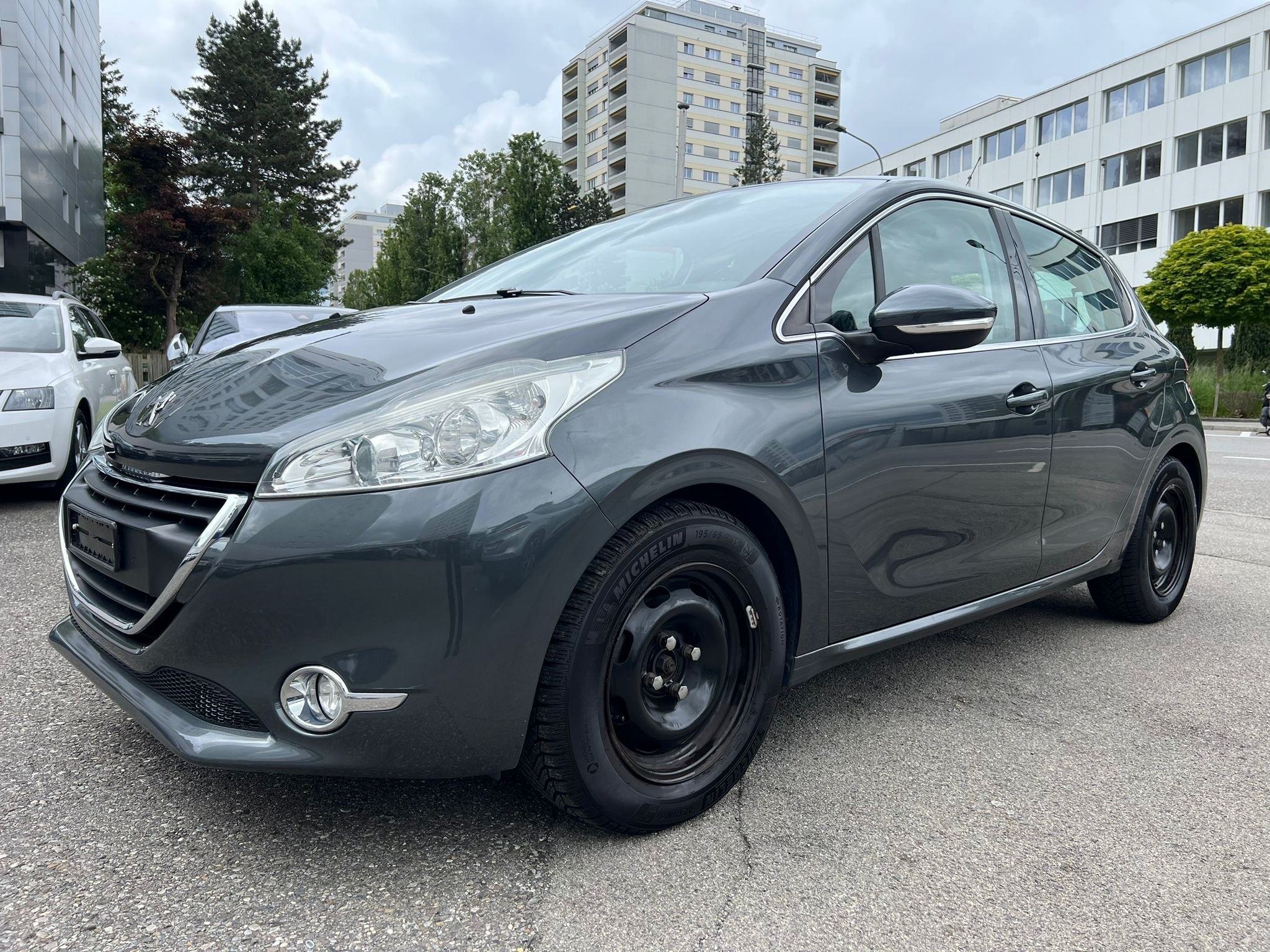 PEUGEOT 208 1.2 VTI Active