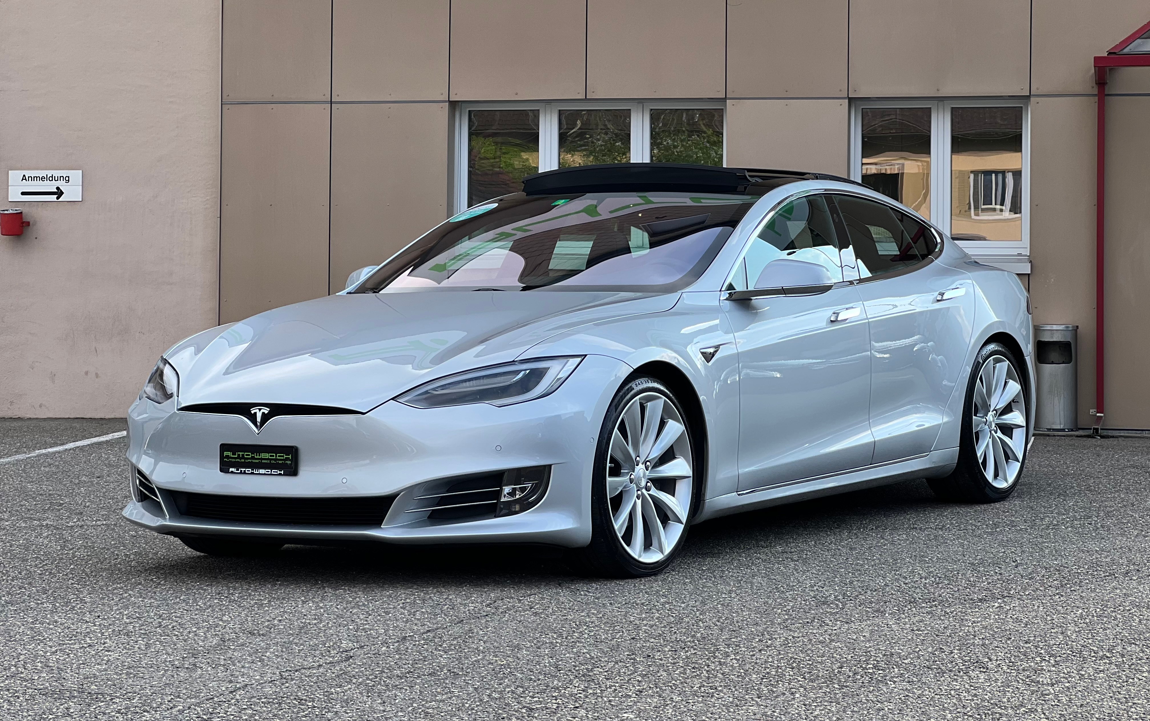 TESLA Model S 100 D