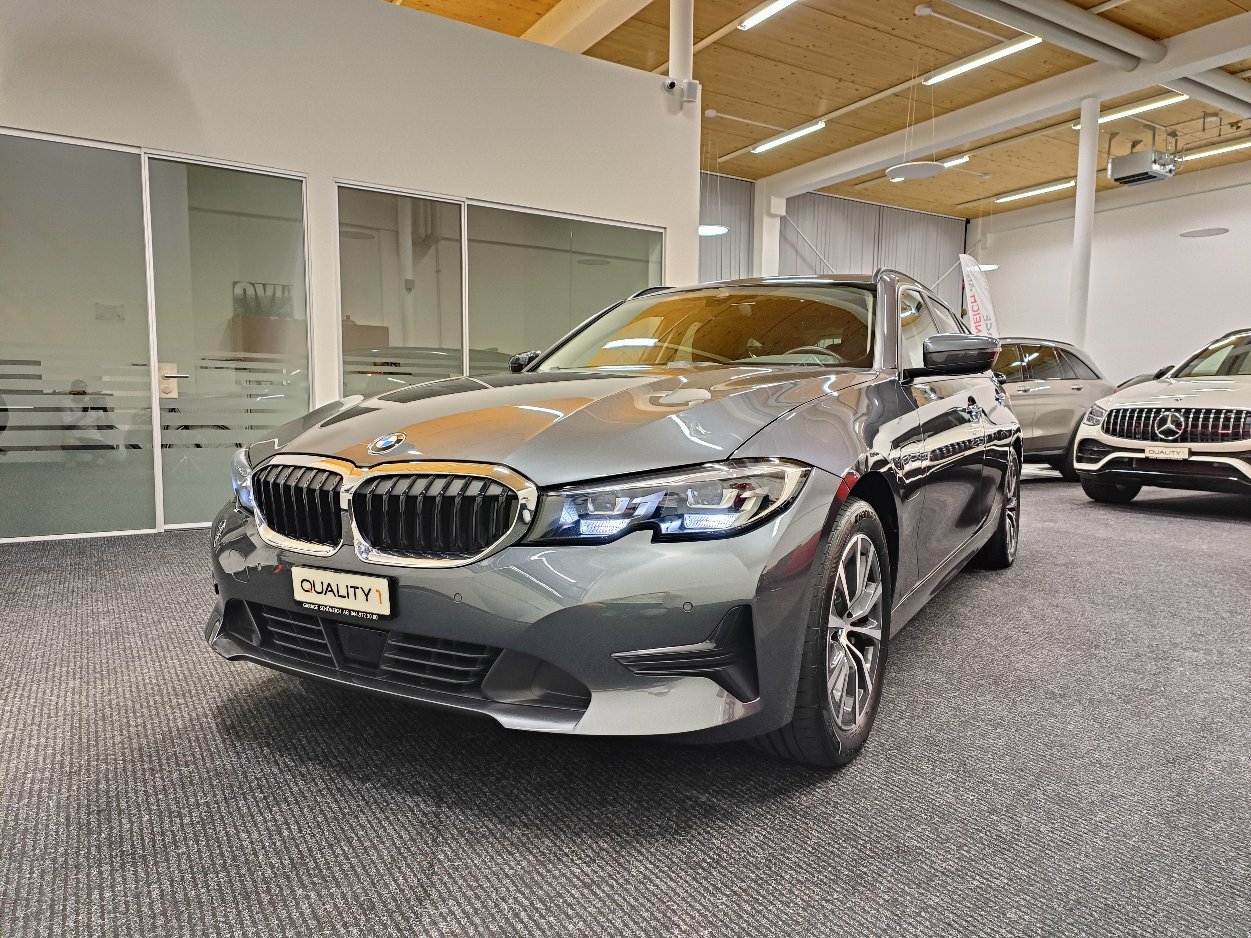 BMW 330e x DriveTouring Sport Line Steptronic